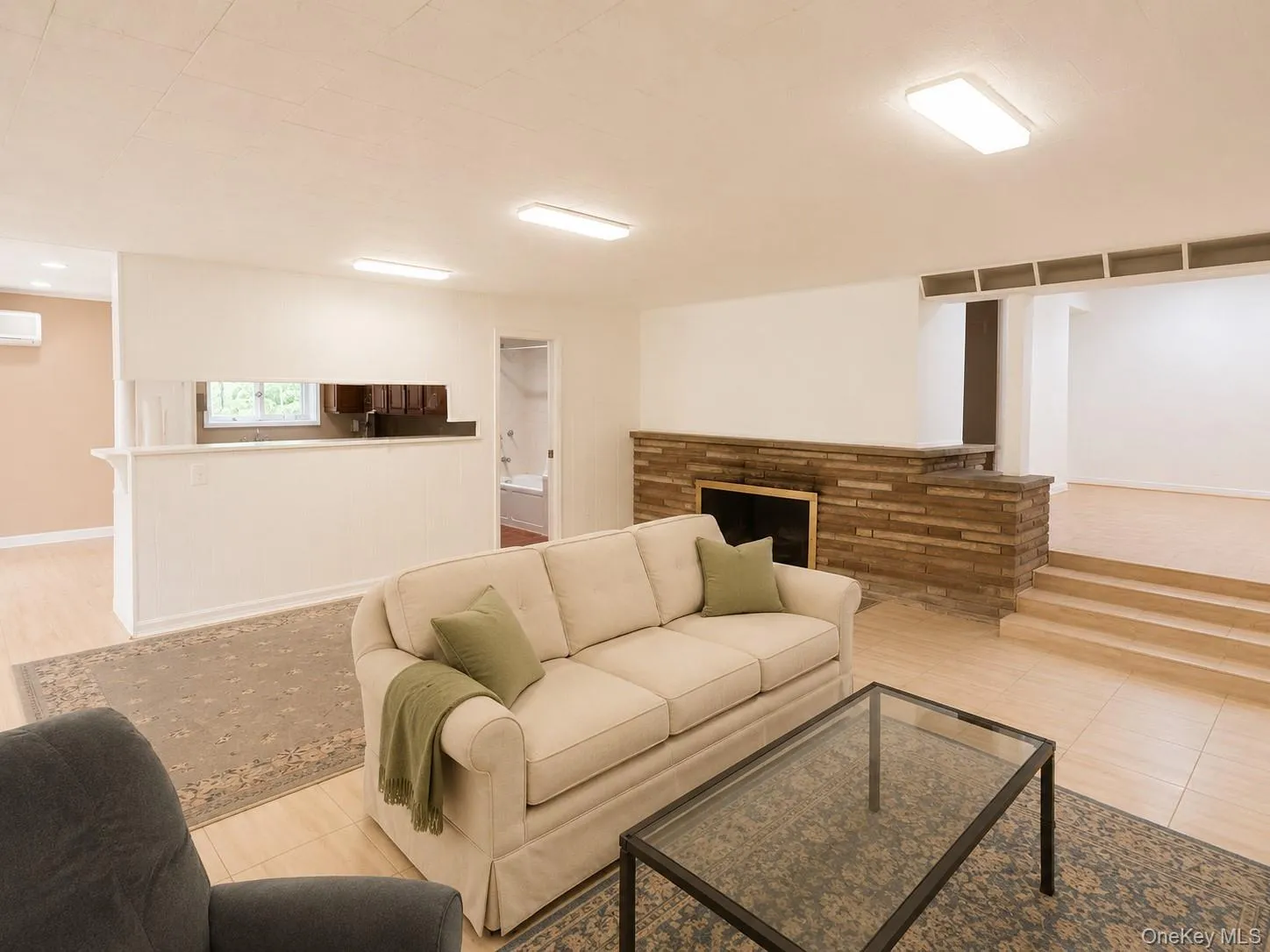 40 Maplewood Drive, Huntington, NY, 1 Bedroom Bedrooms, 5 Rooms Rooms,1 BathroomBathrooms,Residential Lease,For Rent,Maplewood,0,1049208 40 Maplewood Drive, Huntington, NY, 1 Bedroom Bedrooms, 5 Rooms Rooms,1 BathroomBathrooms,Residential Lease,For Rent,Maplewood,0,1049208