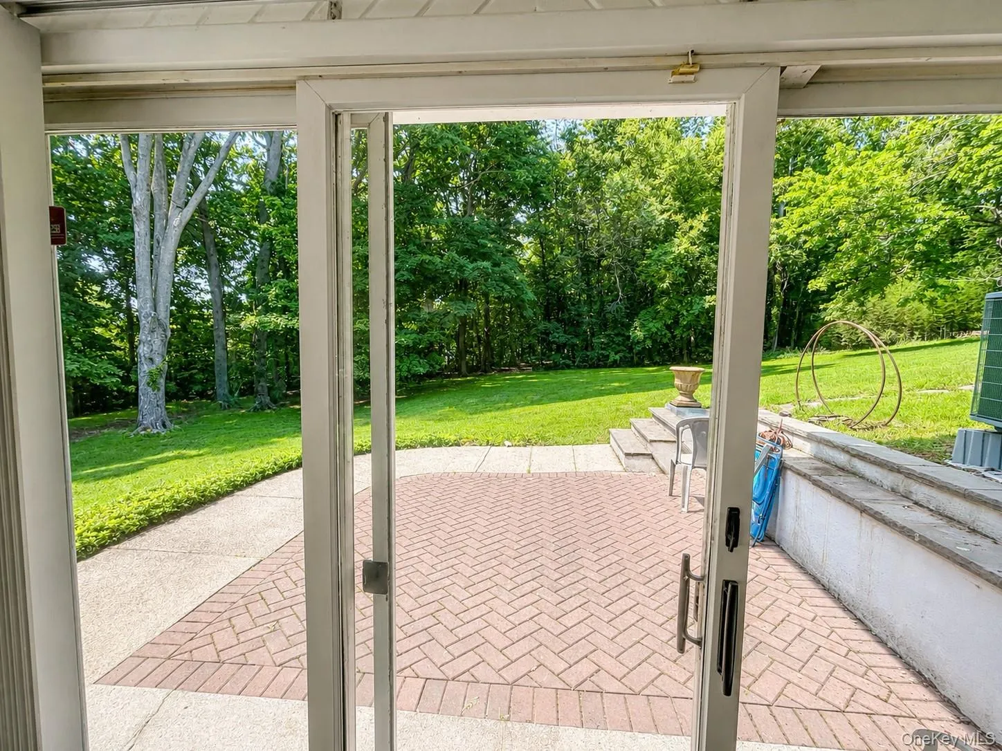 40 Maplewood Drive, Huntington, NY, 1 Bedroom Bedrooms, 5 Rooms Rooms,1 BathroomBathrooms,Residential Lease,For Rent,Maplewood,0,1049208 40 Maplewood Drive, Huntington, NY, 1 Bedroom Bedrooms, 5 Rooms Rooms,1 BathroomBathrooms,Residential Lease,For Rent,Maplewood,0,1049208
