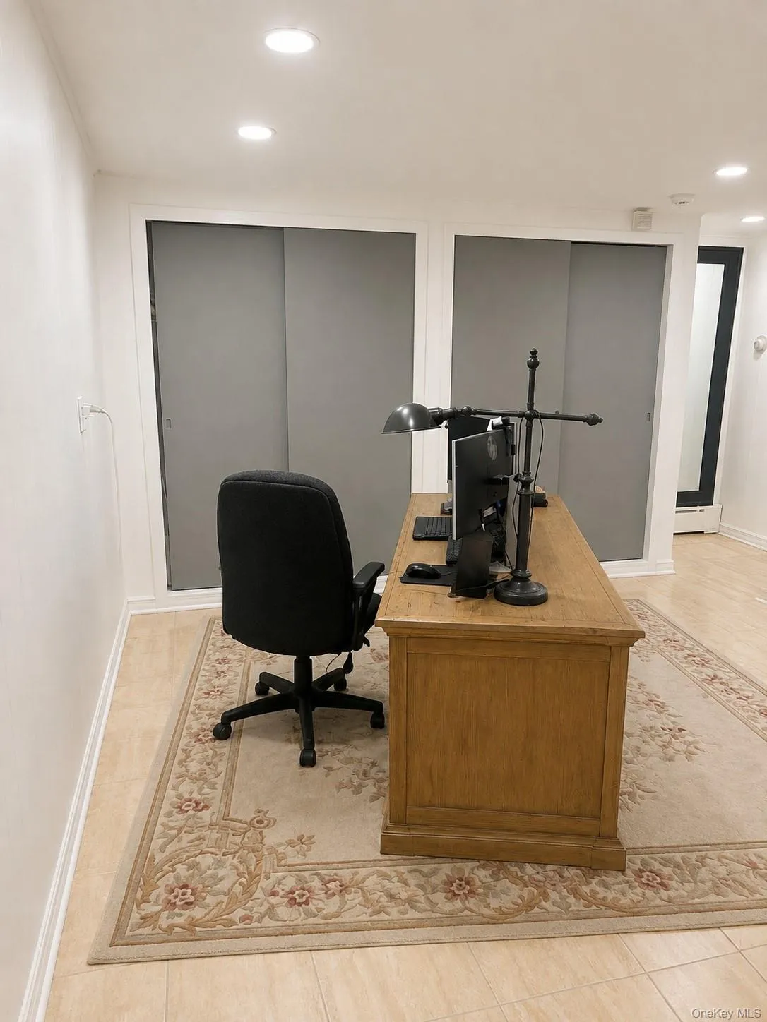 40 Maplewood Drive, Huntington, NY, 1 Bedroom Bedrooms, 5 Rooms Rooms,1 BathroomBathrooms,Residential Lease,For Rent,Maplewood,0,1049208 40 Maplewood Drive, Huntington, NY, 1 Bedroom Bedrooms, 5 Rooms Rooms,1 BathroomBathrooms,Residential Lease,For Rent,Maplewood,0,1049208