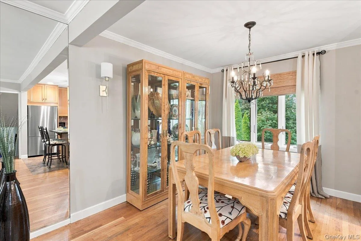 44 Montrose Road, Yonkers, NY, 3 Bedrooms Bedrooms, 9 Rooms Rooms,1 BathroomBathrooms,Residential,For Rent,Montrose,0,1049210 44 Montrose Road, Yonkers, NY, 3 Bedrooms Bedrooms, 9 Rooms Rooms,1 BathroomBathrooms,Residential,For Rent,Montrose,0,1049210