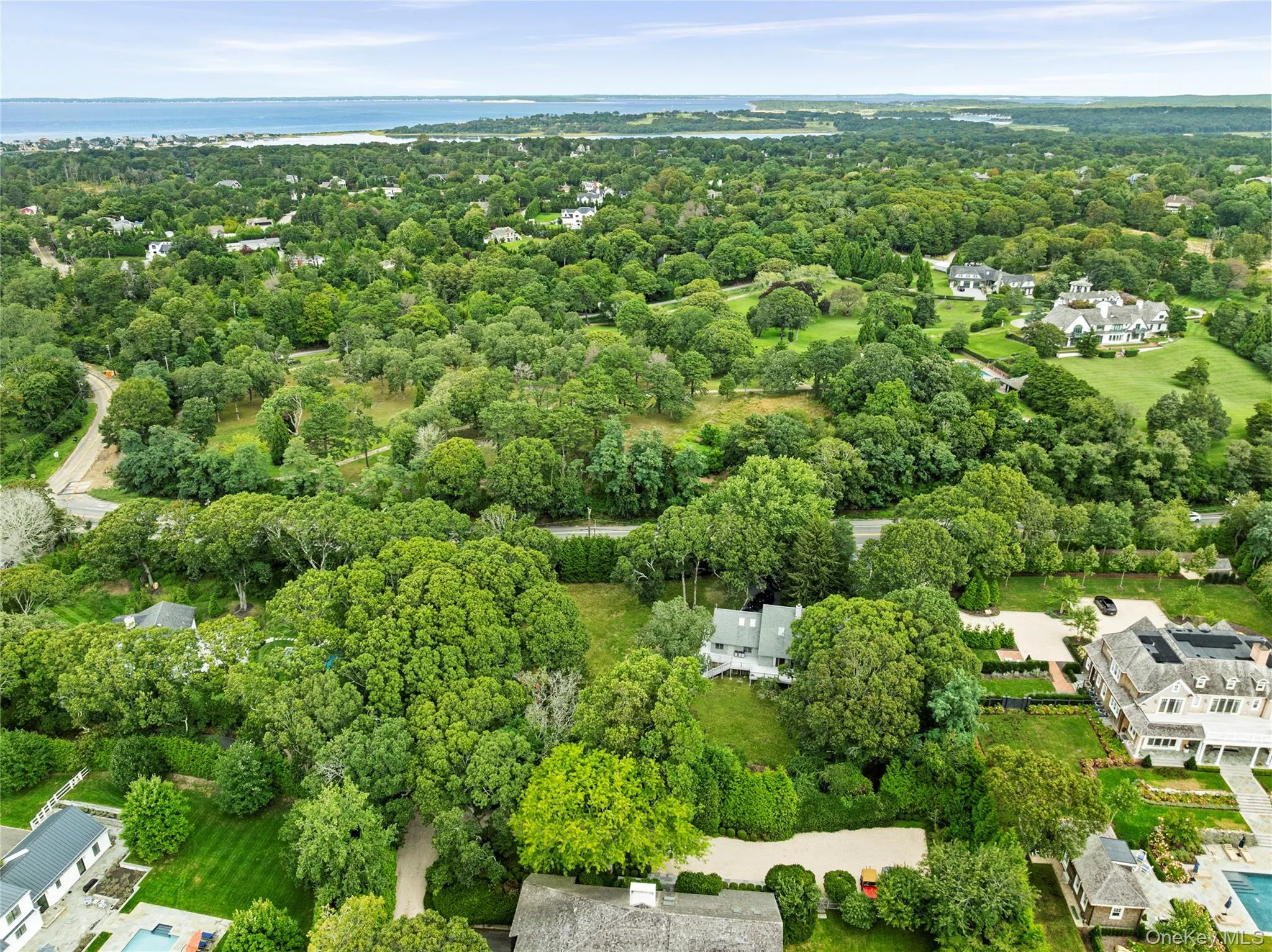 422 Montauk Highway, Southampton, NY, 4 Bedrooms Bedrooms, 10 Rooms Rooms,3 BathroomsBathrooms,Residential,For Rent,Montauk,0,1049213 422 Montauk Highway, Southampton, NY, 4 Bedrooms Bedrooms, 10 Rooms Rooms,3 BathroomsBathrooms,Residential,For Rent,Montauk,0,1049213