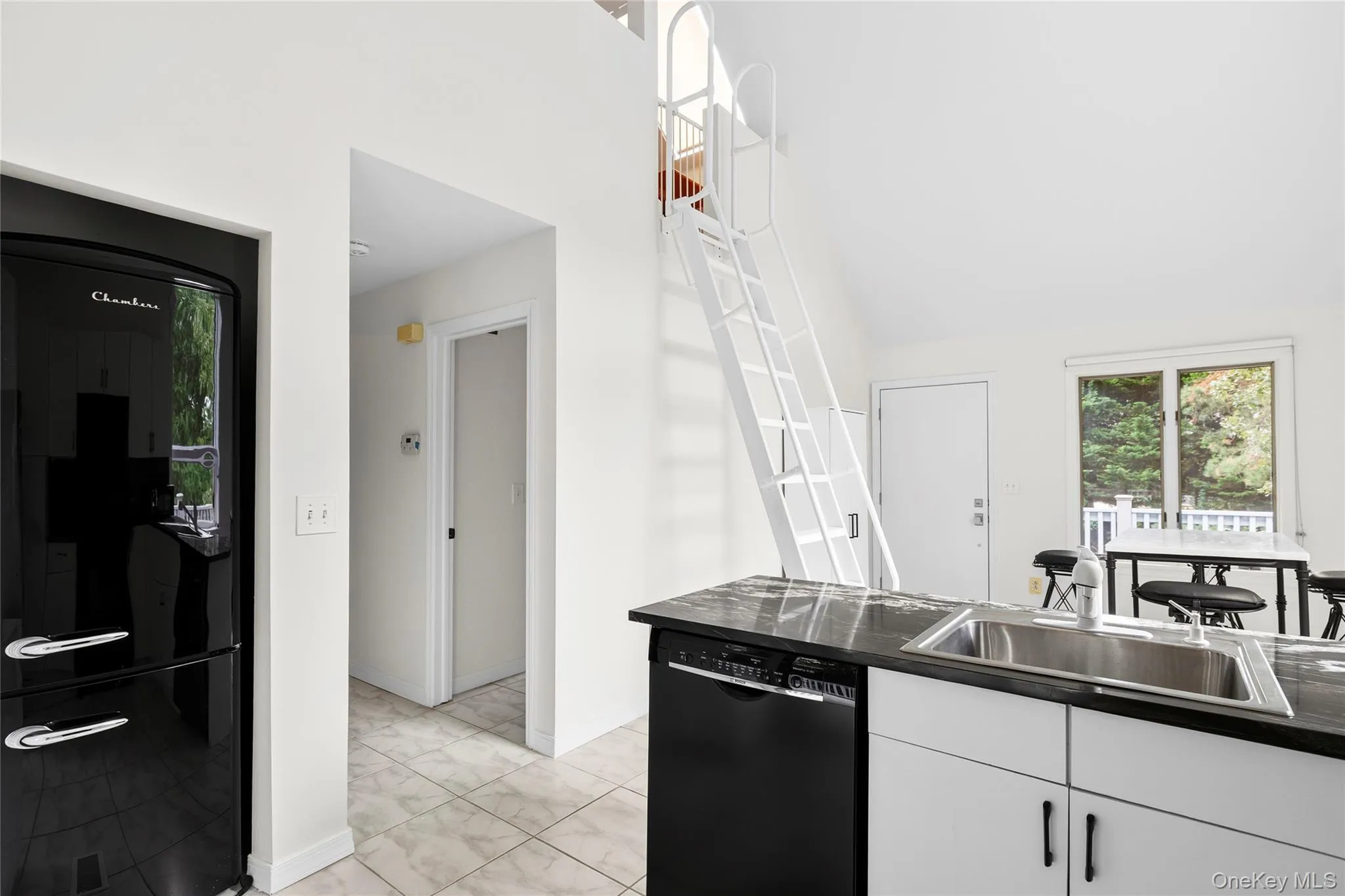 422 Montauk Highway, Southampton, NY, 4 Bedrooms Bedrooms, 10 Rooms Rooms,3 BathroomsBathrooms,Residential,For Rent,Montauk,0,1049213 422 Montauk Highway, Southampton, NY, 4 Bedrooms Bedrooms, 10 Rooms Rooms,3 BathroomsBathrooms,Residential,For Rent,Montauk,0,1049213