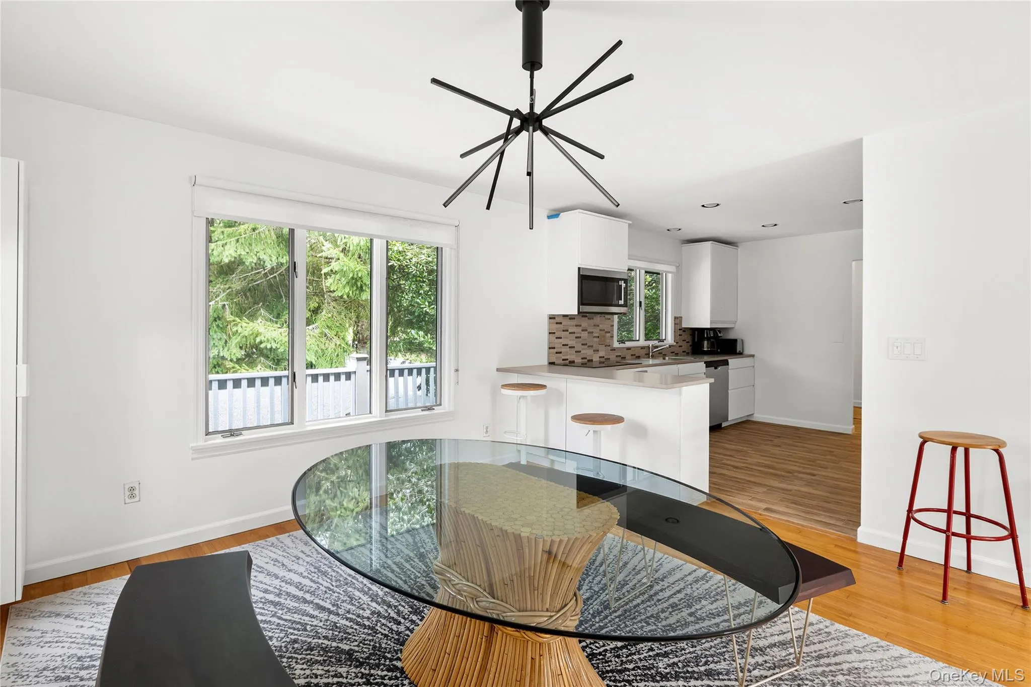 422 Montauk Highway, Southampton, NY, 4 Bedrooms Bedrooms, 10 Rooms Rooms,3 BathroomsBathrooms,Residential,For Rent,Montauk,0,1049213 422 Montauk Highway, Southampton, NY, 4 Bedrooms Bedrooms, 10 Rooms Rooms,3 BathroomsBathrooms,Residential,For Rent,Montauk,0,1049213