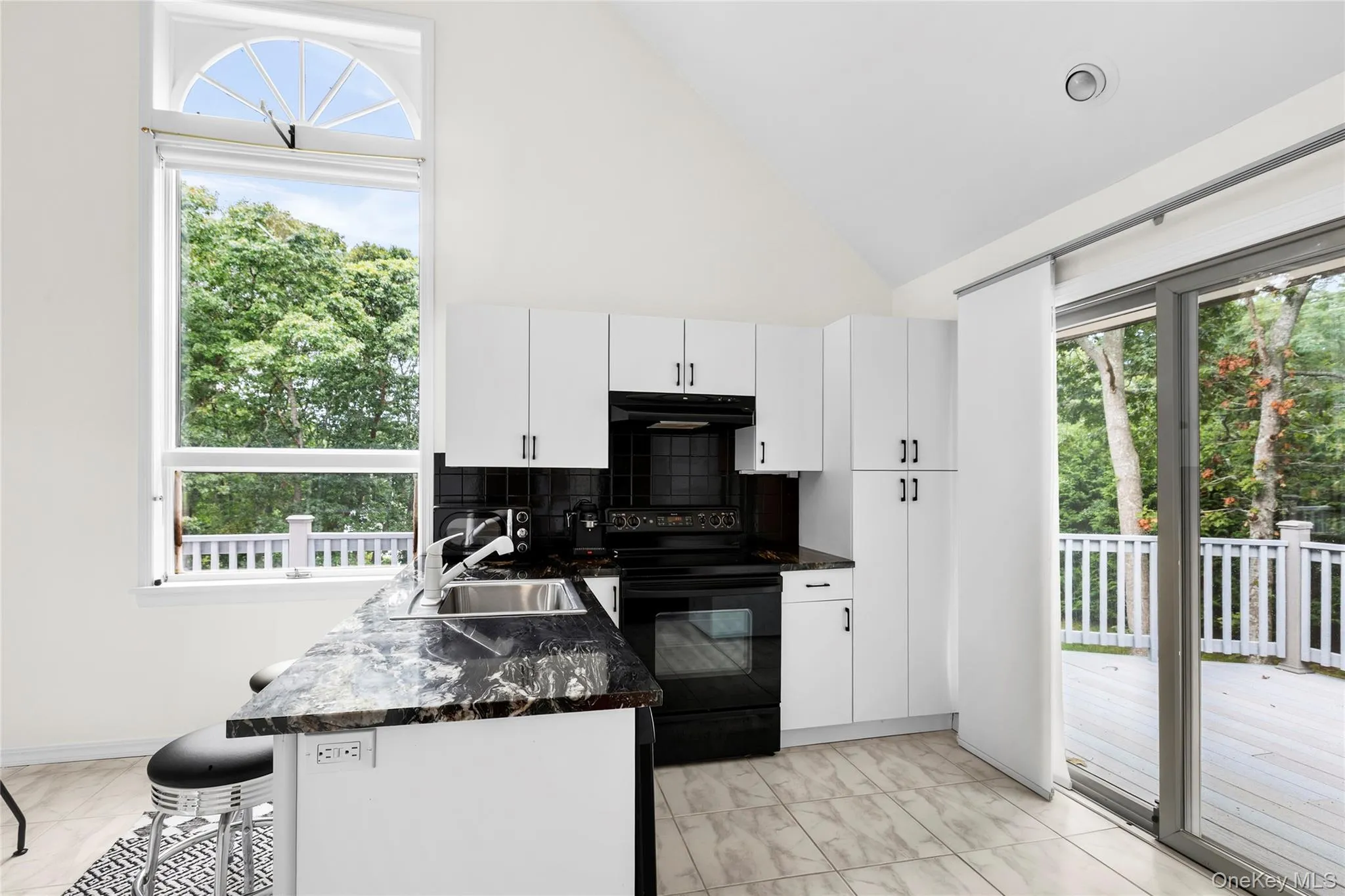 422 Montauk Highway, Southampton, NY, 4 Bedrooms Bedrooms, 10 Rooms Rooms,3 BathroomsBathrooms,Residential,For Rent,Montauk,0,1049213 422 Montauk Highway, Southampton, NY, 4 Bedrooms Bedrooms, 10 Rooms Rooms,3 BathroomsBathrooms,Residential,For Rent,Montauk,0,1049213