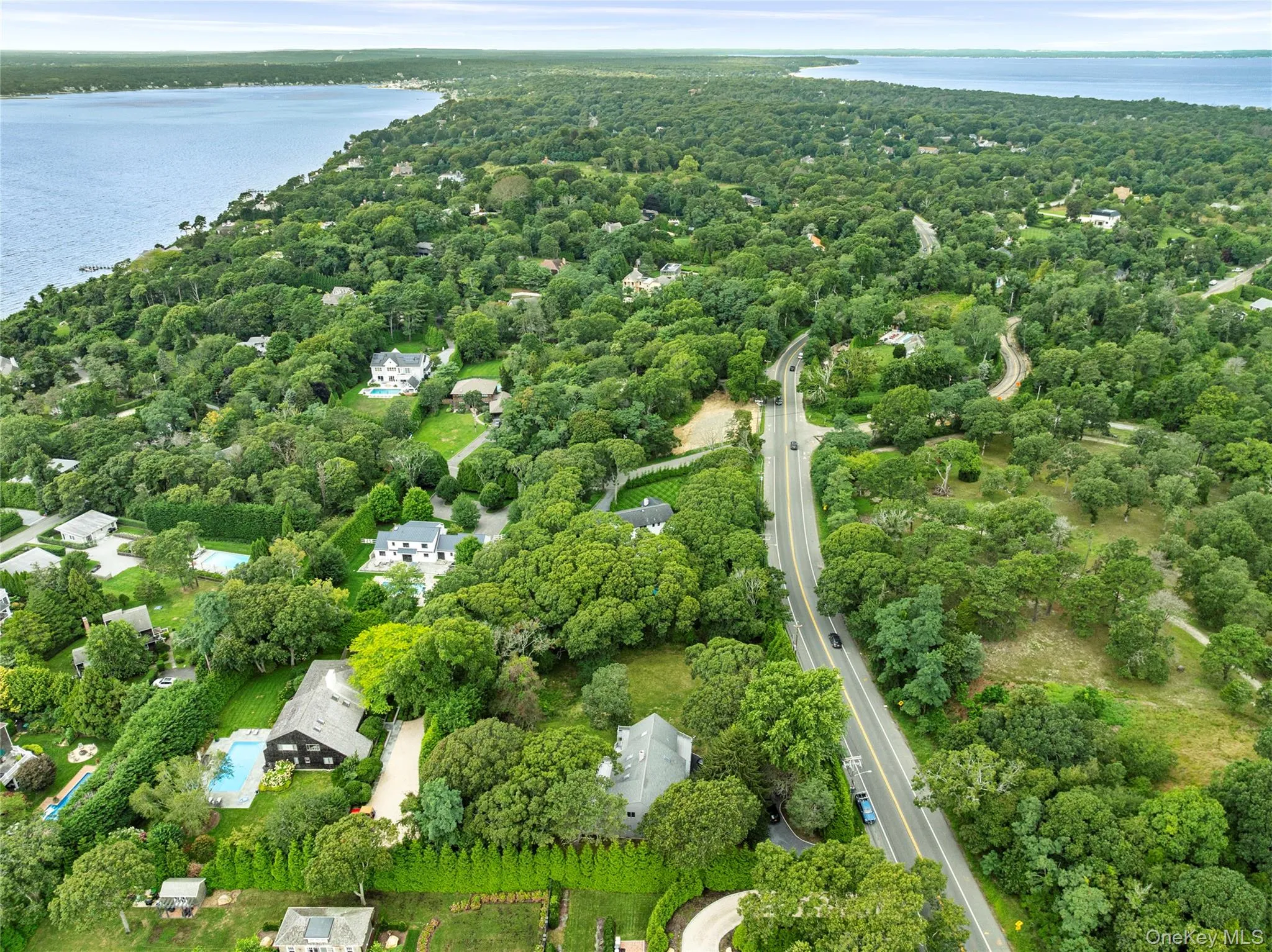 422 Montauk Highway, Southampton, NY, 4 Bedrooms Bedrooms, 10 Rooms Rooms,3 BathroomsBathrooms,Residential,For Rent,Montauk,0,1049213 422 Montauk Highway, Southampton, NY, 4 Bedrooms Bedrooms, 10 Rooms Rooms,3 BathroomsBathrooms,Residential,For Rent,Montauk,0,1049213