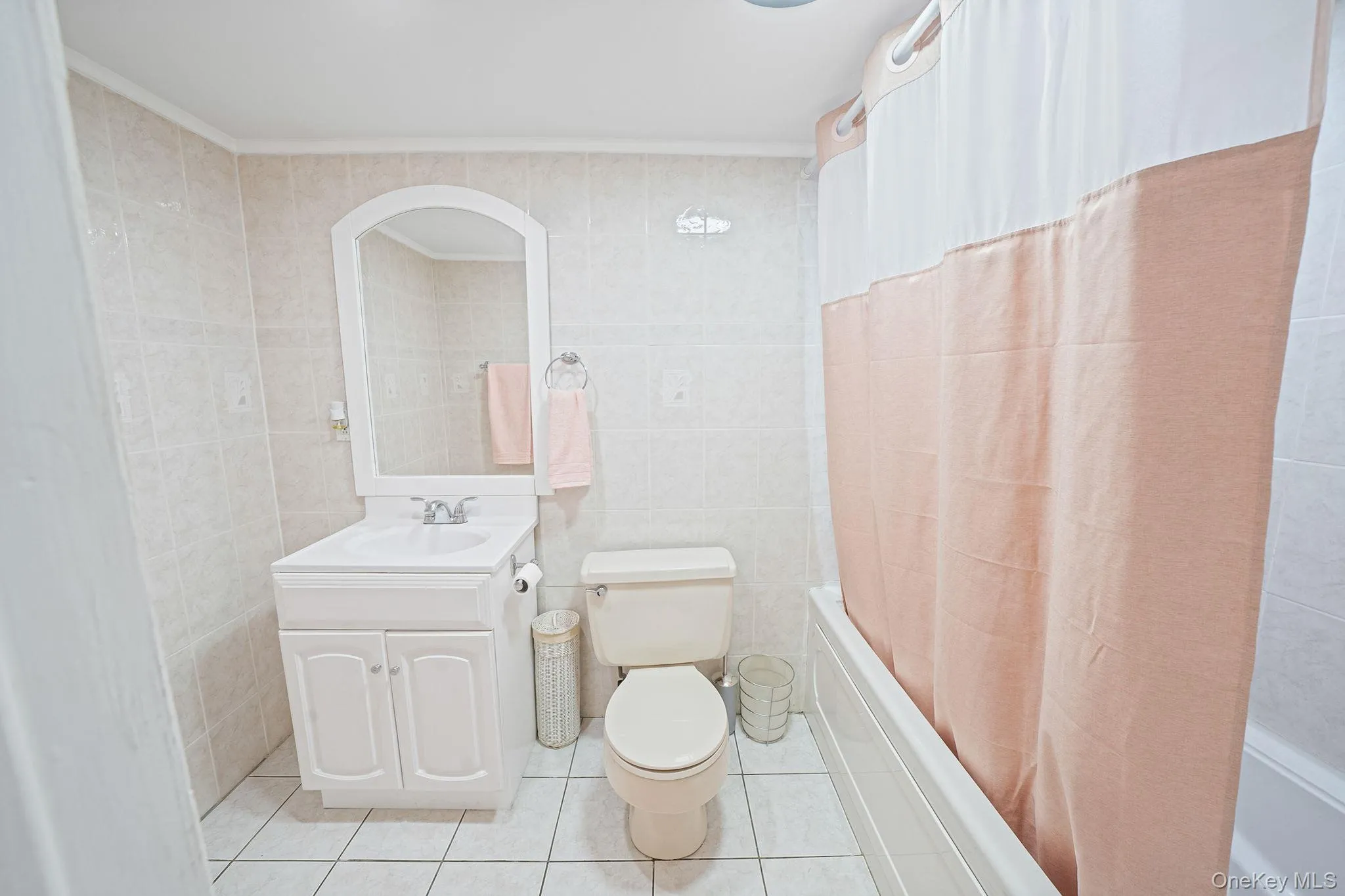 60 Westwood Avenue, Babylon, NY, 3 Bedrooms Bedrooms, 12 Rooms Rooms,2 BathroomsBathrooms,Residential,For Rent,Westwood,0,1049214 60 Westwood Avenue, Babylon, NY, 3 Bedrooms Bedrooms, 12 Rooms Rooms,2 BathroomsBathrooms,Residential,For Rent,Westwood,0,1049214
