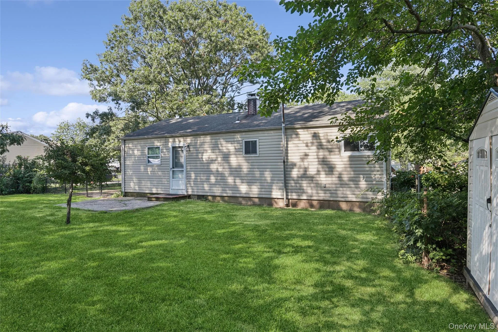 2719 Connecticut Avenue, Brookhaven, NY, 3 Bedrooms Bedrooms, 5 Rooms Rooms,1 BathroomBathrooms,Residential,For Rent,Connecticut,0,1049216 2719 Connecticut Avenue, Brookhaven, NY, 3 Bedrooms Bedrooms, 5 Rooms Rooms,1 BathroomBathrooms,Residential,For Rent,Connecticut,0,1049216