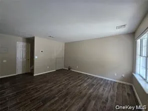 49 Jimal Drive, Middletown, NY, 2 Bedrooms Bedrooms, 4 Rooms Rooms,1 BathroomBathrooms,Residential Lease,For Rent,Jimal,0,1049218 49 Jimal Drive, Middletown, NY, 2 Bedrooms Bedrooms, 4 Rooms Rooms,1 BathroomBathrooms,Residential Lease,For Rent,Jimal,0,1049218