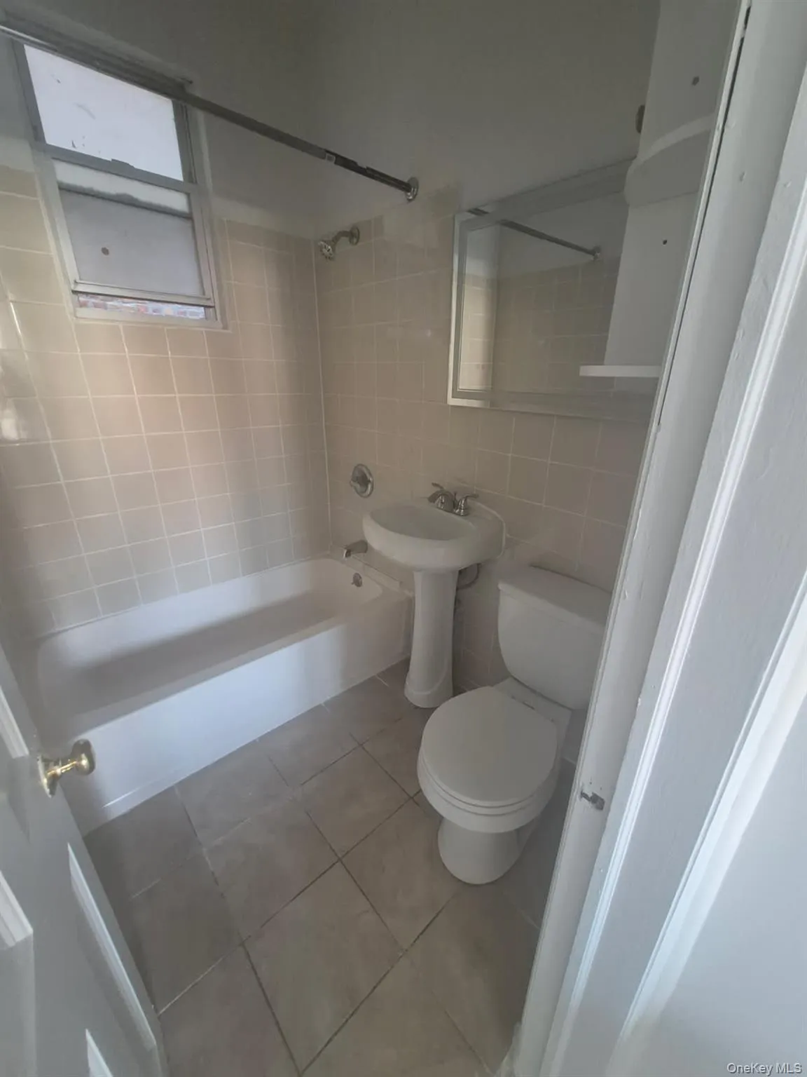 10104 32nd Avenue, New York, NY, 2 Bedroom Bedrooms, 4 Room Rooms,1 BathroomBathrooms,Residential Lease,For Rent,32nd,0,1049219 10104 32nd Avenue, New York, NY, 2 Bedroom Bedrooms, 4 Room Rooms,1 BathroomBathrooms,Residential Lease,For Rent,32nd,0,1049219