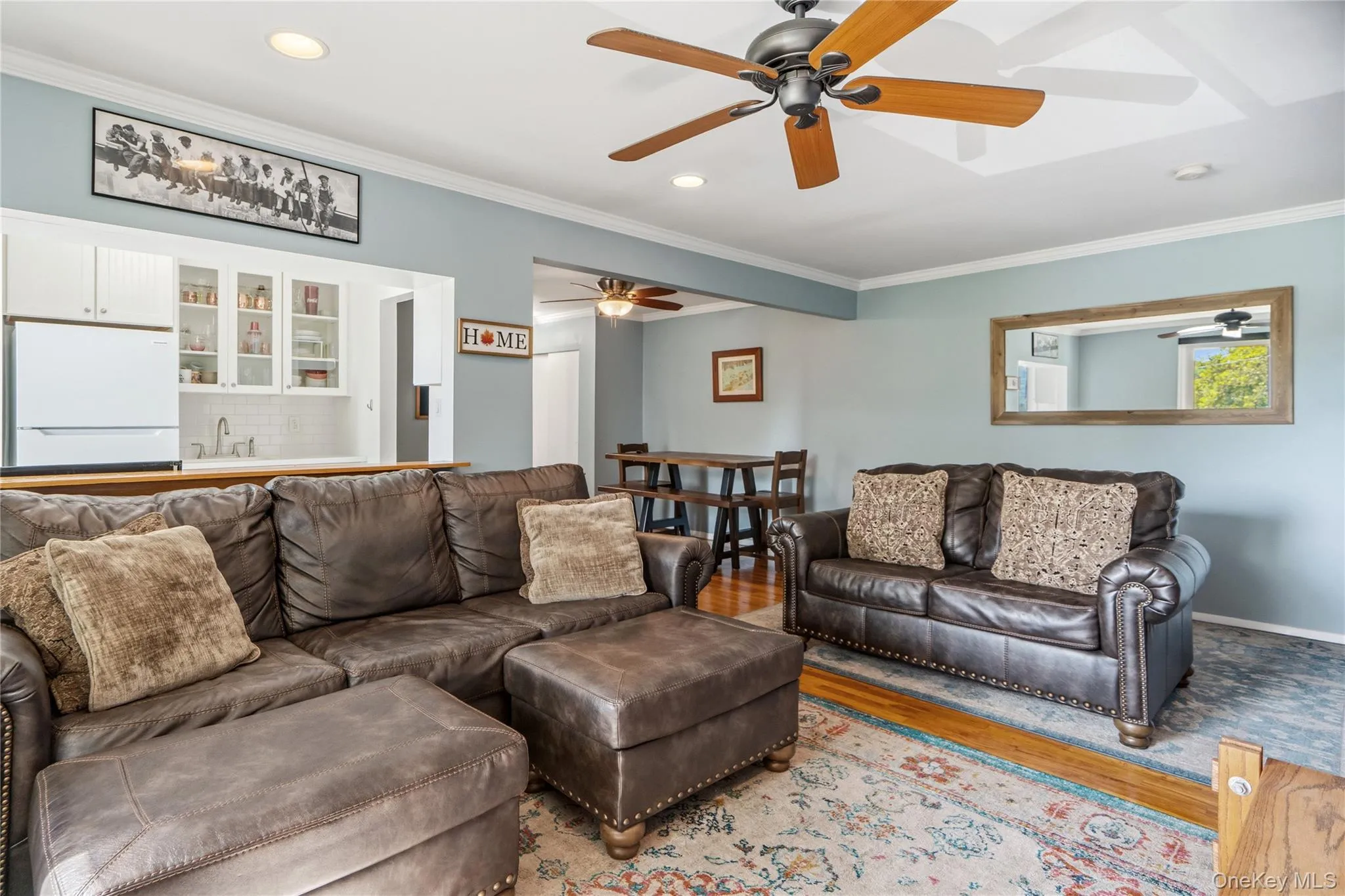 200 Merrick Road, Babylon, NY, 1 Bedroom Bedrooms, 5 Rooms Rooms,1 BathroomBathrooms,Residential,For Rent,Merrick,0,1049220 200 Merrick Road, Babylon, NY, 1 Bedroom Bedrooms, 5 Rooms Rooms,1 BathroomBathrooms,Residential,For Rent,Merrick,0,1049220