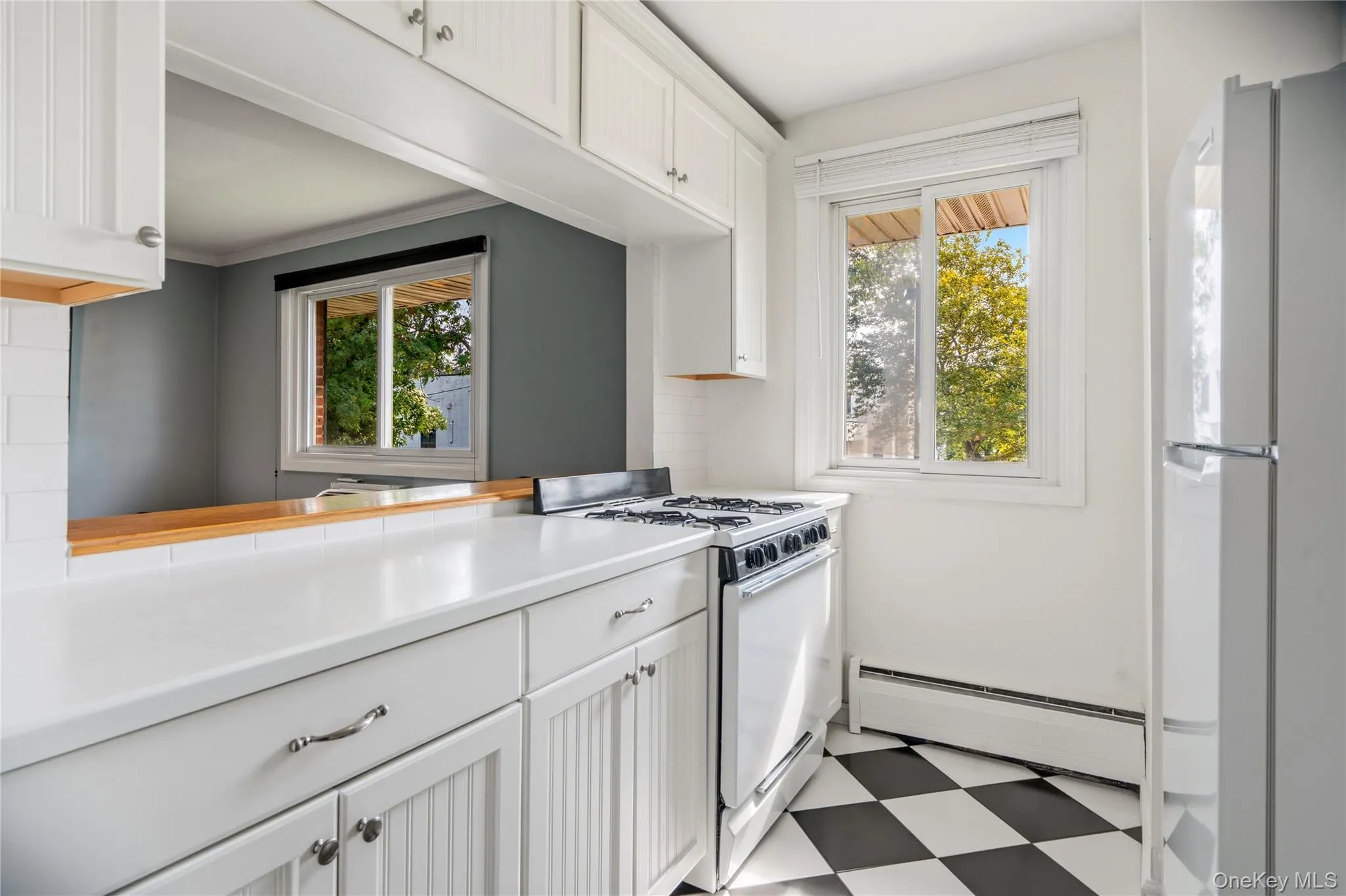 200 Merrick Road, Babylon, NY, 1 Bedroom Bedrooms, 5 Rooms Rooms,1 BathroomBathrooms,Residential,For Rent,Merrick,0,1049220 200 Merrick Road, Babylon, NY, 1 Bedroom Bedrooms, 5 Rooms Rooms,1 BathroomBathrooms,Residential,For Rent,Merrick,0,1049220