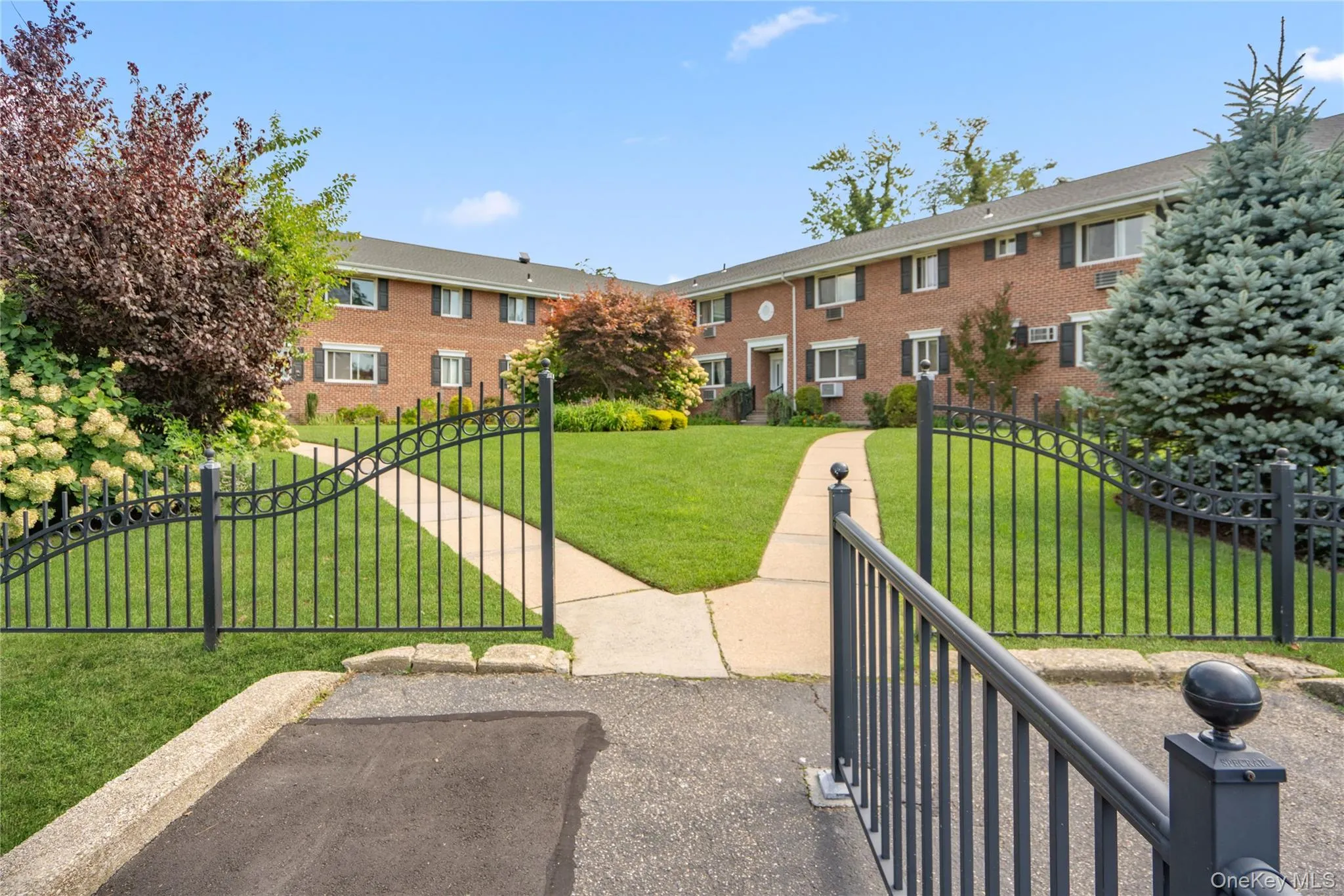 200 Merrick Road, Babylon, NY, 1 Bedroom Bedrooms, 5 Rooms Rooms,1 BathroomBathrooms,Residential,For Rent,Merrick,0,1049220 200 Merrick Road, Babylon, NY, 1 Bedroom Bedrooms, 5 Rooms Rooms,1 BathroomBathrooms,Residential,For Rent,Merrick,0,1049220