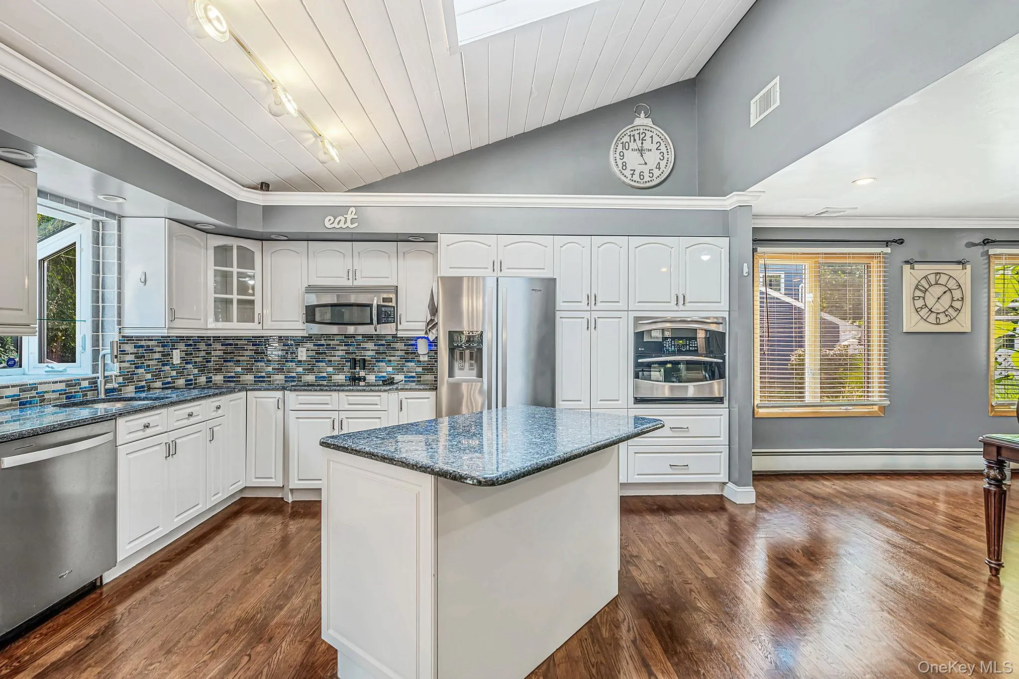 17 Mill Street, Brookhaven, NY, 4 Bedrooms Bedrooms, 8 Rooms Rooms,2 BathroomsBathrooms,Residential,For Rent,Mill,0,1049223 17 Mill Street, Brookhaven, NY, 4 Bedrooms Bedrooms, 8 Rooms Rooms,2 BathroomsBathrooms,Residential,For Rent,Mill,0,1049223