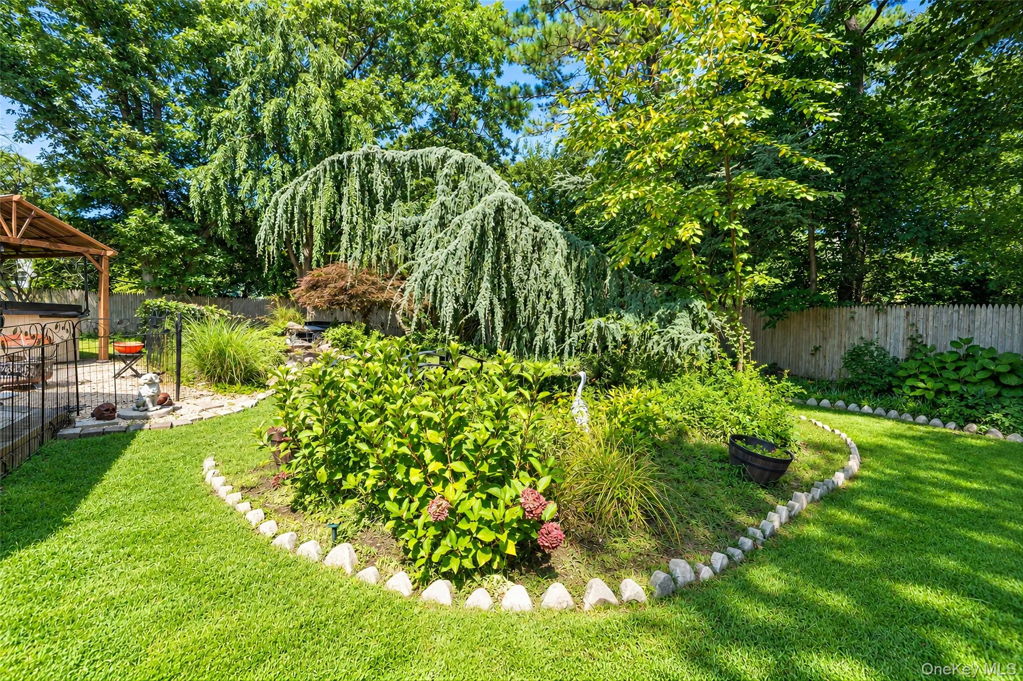 17 Mill Street, Brookhaven, NY, 4 Bedrooms Bedrooms, 8 Rooms Rooms,2 BathroomsBathrooms,Residential,For Rent,Mill,0,1049223 17 Mill Street, Brookhaven, NY, 4 Bedrooms Bedrooms, 8 Rooms Rooms,2 BathroomsBathrooms,Residential,For Rent,Mill,0,1049223
