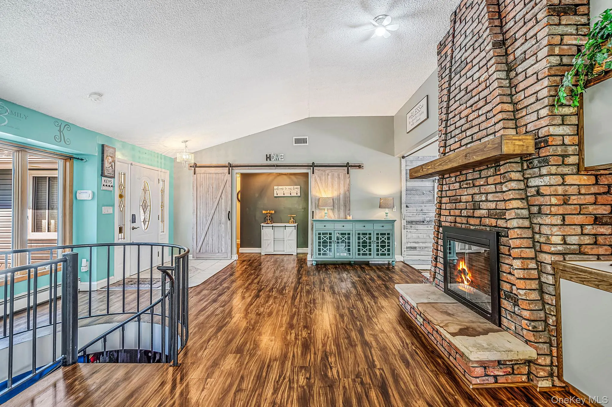 17 Mill Street, Brookhaven, NY, 4 Bedrooms Bedrooms, 8 Rooms Rooms,2 BathroomsBathrooms,Residential,For Rent,Mill,0,1049223 17 Mill Street, Brookhaven, NY, 4 Bedrooms Bedrooms, 8 Rooms Rooms,2 BathroomsBathrooms,Residential,For Rent,Mill,0,1049223
