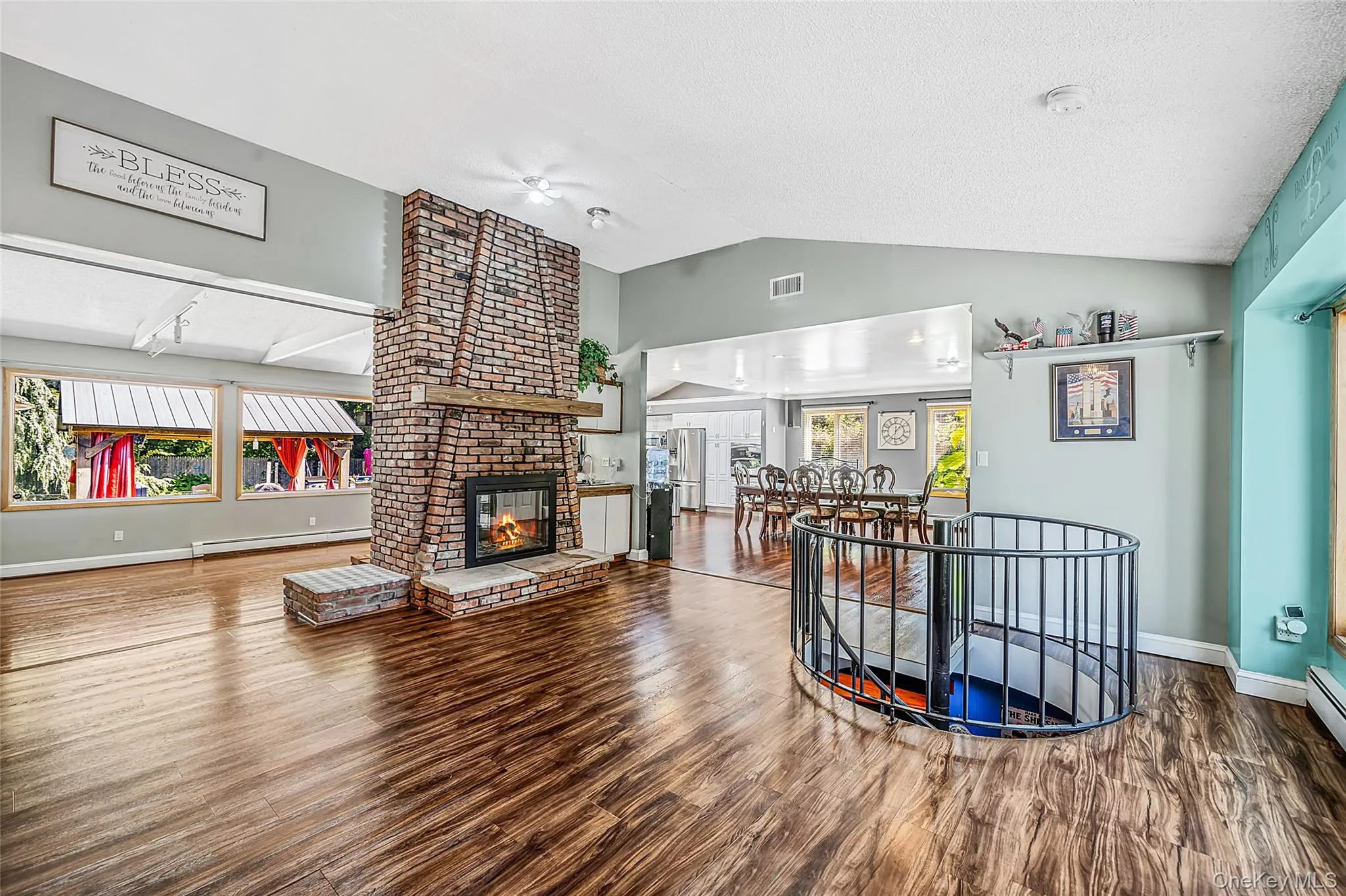 17 Mill Street, Brookhaven, NY, 4 Bedrooms Bedrooms, 8 Rooms Rooms,2 BathroomsBathrooms,Residential,For Rent,Mill,0,1049223 17 Mill Street, Brookhaven, NY, 4 Bedrooms Bedrooms, 8 Rooms Rooms,2 BathroomsBathrooms,Residential,For Rent,Mill,0,1049223