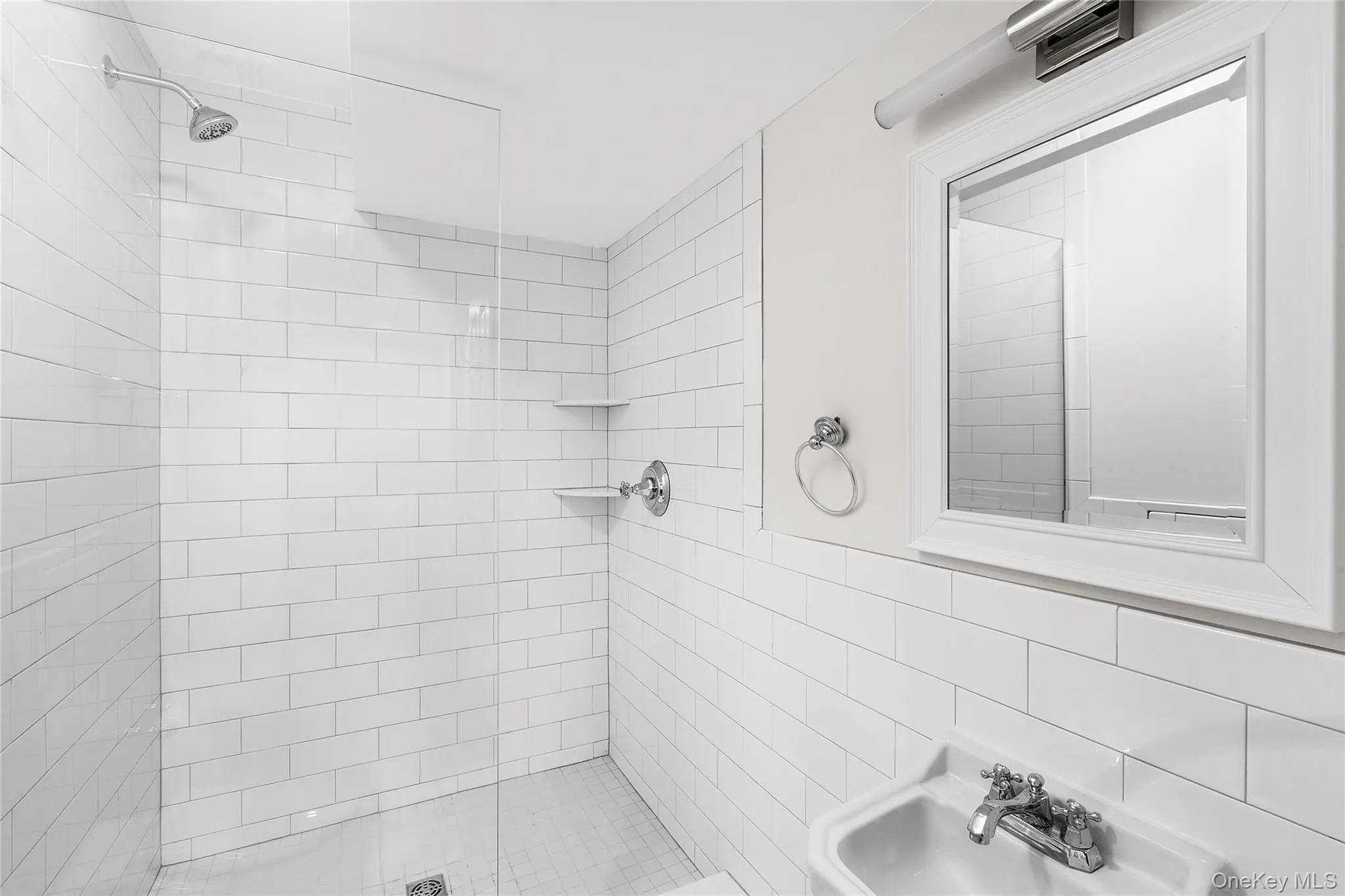 16 Stock Farm Lane, Southampton, NY, 5 Bedrooms Bedrooms, 5 Rooms Rooms,4 BathroomsBathrooms,Residential,For Rent,Stock Farm,0,1049226 16 Stock Farm Lane, Southampton, NY, 5 Bedrooms Bedrooms, 5 Rooms Rooms,4 BathroomsBathrooms,Residential,For Rent,Stock Farm,0,1049226