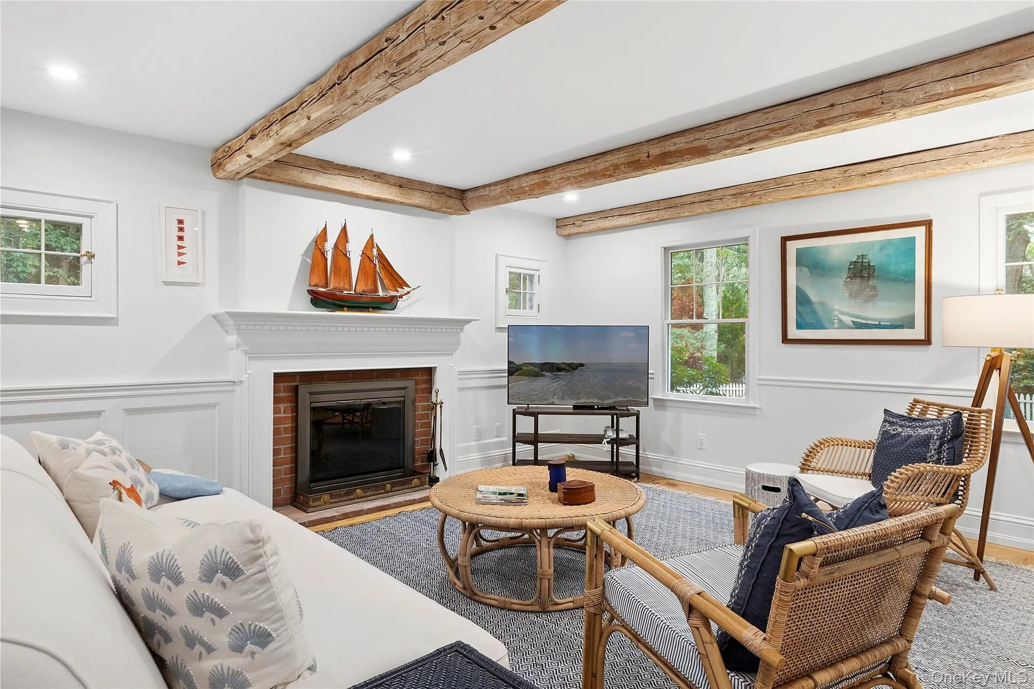 16 Stock Farm Lane, Southampton, NY, 5 Bedrooms Bedrooms, 5 Rooms Rooms,4 BathroomsBathrooms,Residential,For Rent,Stock Farm,0,1049226 16 Stock Farm Lane, Southampton, NY, 5 Bedrooms Bedrooms, 5 Rooms Rooms,4 BathroomsBathrooms,Residential,For Rent,Stock Farm,0,1049226