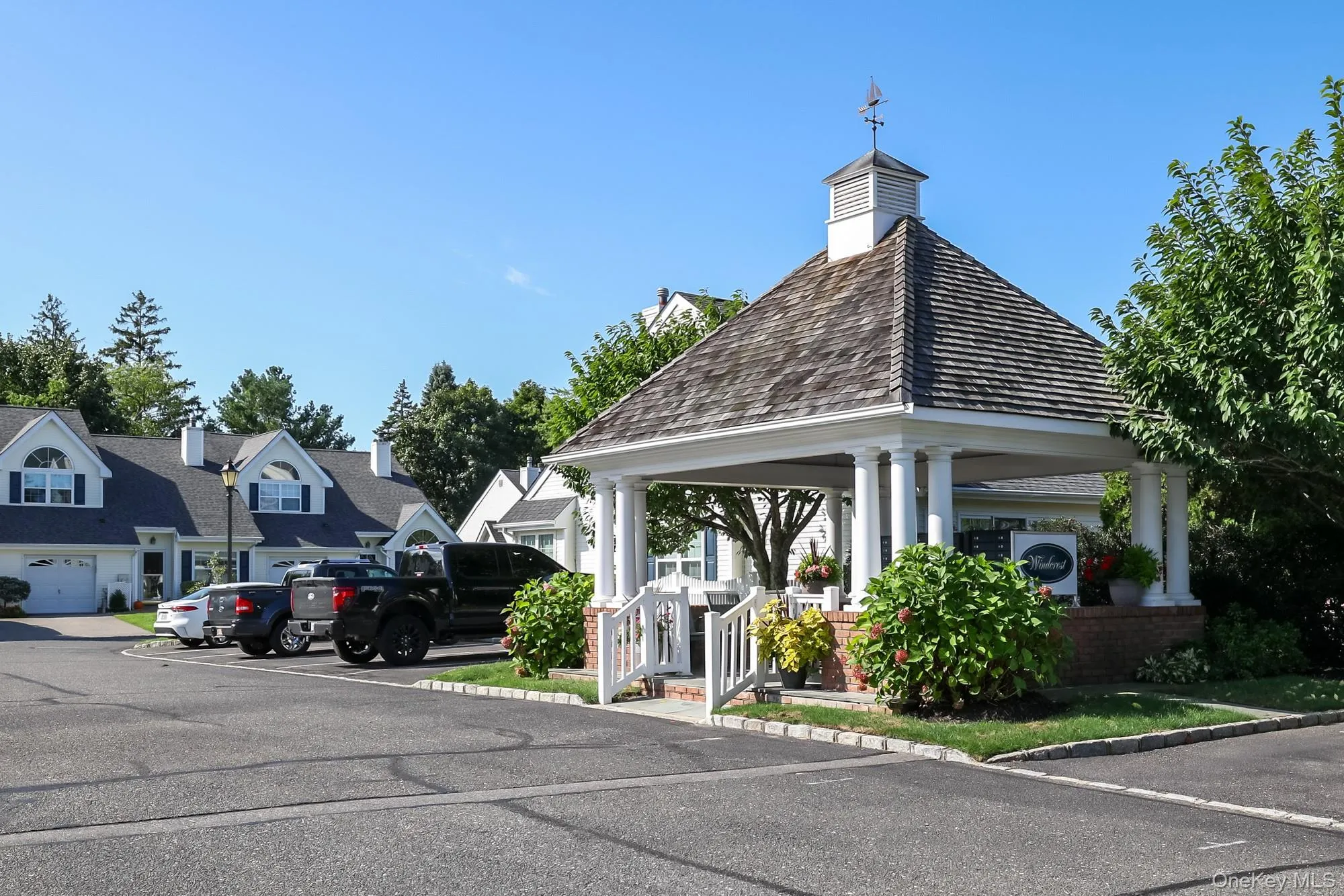 4 Joyces Way, Islip, NY, 3 Bedrooms Bedrooms, 8 Rooms Rooms,2 BathroomsBathrooms,Residential,For Rent,Joyces,0,1049230 4 Joyces Way, Islip, NY, 3 Bedrooms Bedrooms, 8 Rooms Rooms,2 BathroomsBathrooms,Residential,For Rent,Joyces,0,1049230