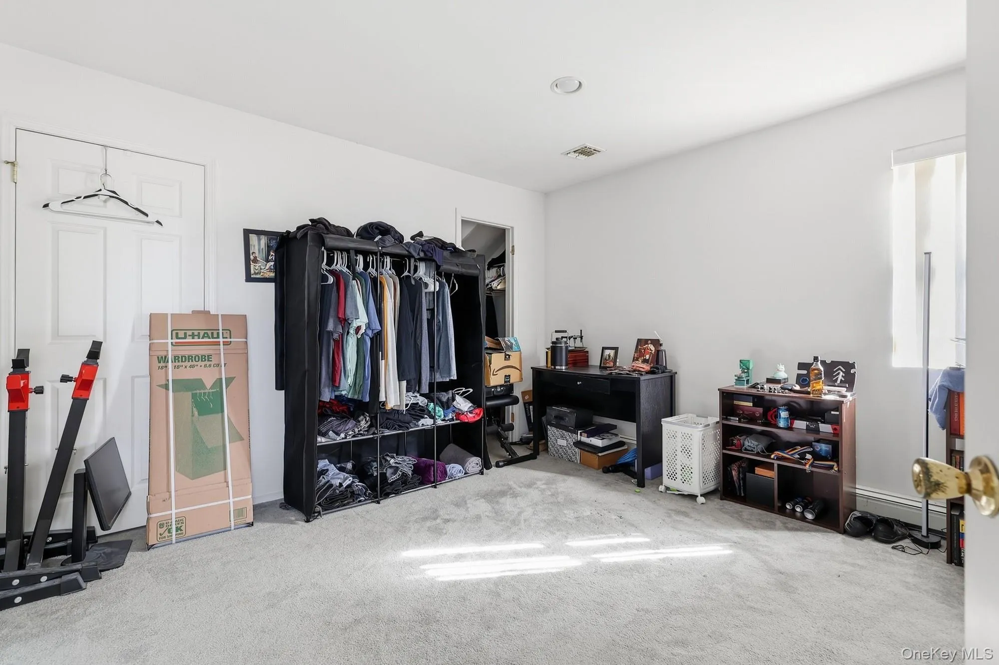 4 Joyces Way, Islip, NY, 3 Bedrooms Bedrooms, 8 Rooms Rooms,2 BathroomsBathrooms,Residential,For Rent,Joyces,0,1049230 4 Joyces Way, Islip, NY, 3 Bedrooms Bedrooms, 8 Rooms Rooms,2 BathroomsBathrooms,Residential,For Rent,Joyces,0,1049230