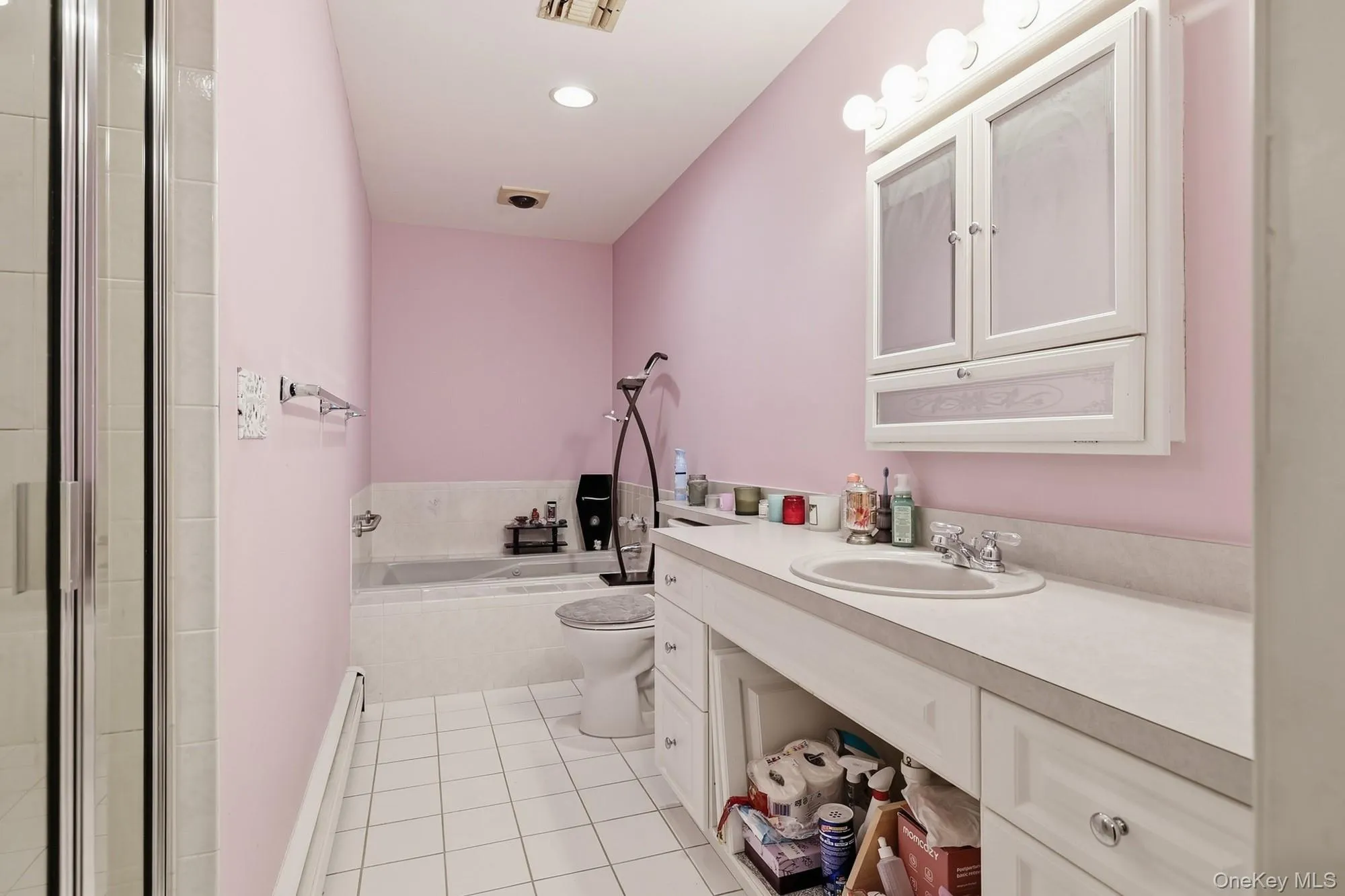 4 Joyces Way, Islip, NY, 3 Bedrooms Bedrooms, 8 Rooms Rooms,2 BathroomsBathrooms,Residential,For Rent,Joyces,0,1049230 4 Joyces Way, Islip, NY, 3 Bedrooms Bedrooms, 8 Rooms Rooms,2 BathroomsBathrooms,Residential,For Rent,Joyces,0,1049230