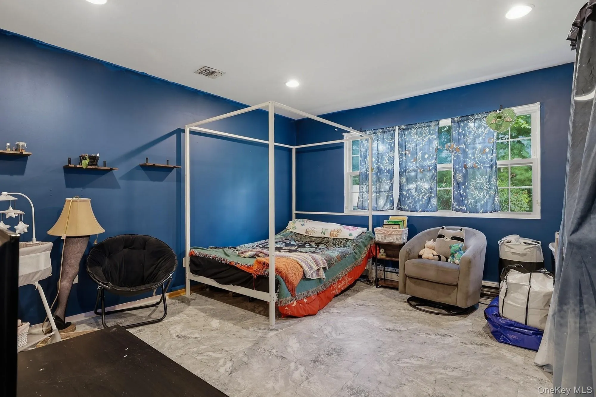 4 Joyces Way, Islip, NY, 3 Bedrooms Bedrooms, 8 Rooms Rooms,2 BathroomsBathrooms,Residential,For Rent,Joyces,0,1049230 4 Joyces Way, Islip, NY, 3 Bedrooms Bedrooms, 8 Rooms Rooms,2 BathroomsBathrooms,Residential,For Rent,Joyces,0,1049230