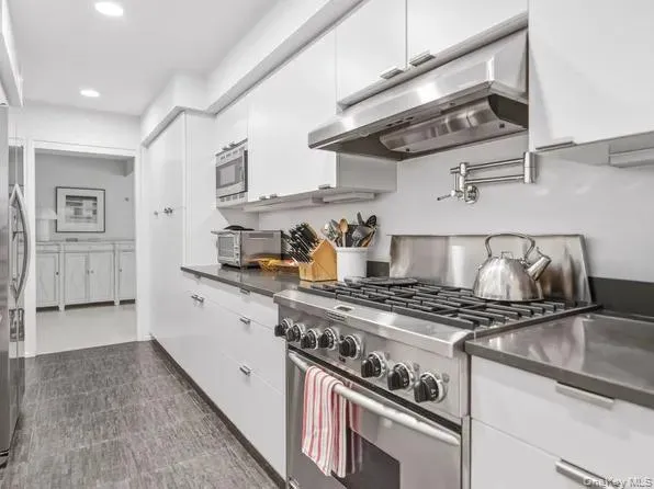 58 Bucks Path, East Hampton, NY, 5 Bedrooms Bedrooms, 5 Rooms Rooms,5 BathroomsBathrooms,Residential,For Rent,Bucks,0,1049231 58 Bucks Path, East Hampton, NY, 5 Bedrooms Bedrooms, 5 Rooms Rooms,5 BathroomsBathrooms,Residential,For Rent,Bucks,0,1049231