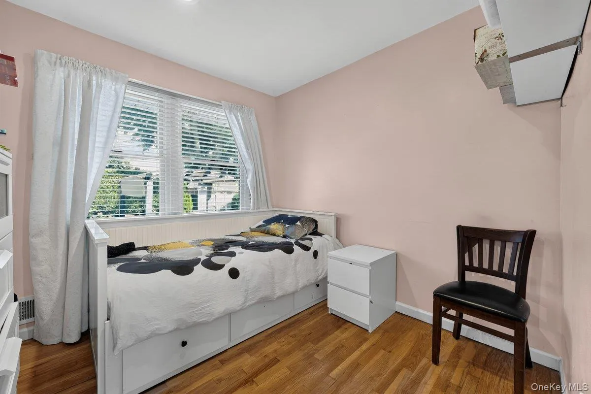 53 Burlington Avenue, Babylon, NY, 4 Bedrooms Bedrooms, 11 Rooms Rooms,2 BathroomsBathrooms,Residential,For Rent,Burlington,0,1049237 53 Burlington Avenue, Babylon, NY, 4 Bedrooms Bedrooms, 11 Rooms Rooms,2 BathroomsBathrooms,Residential,For Rent,Burlington,0,1049237