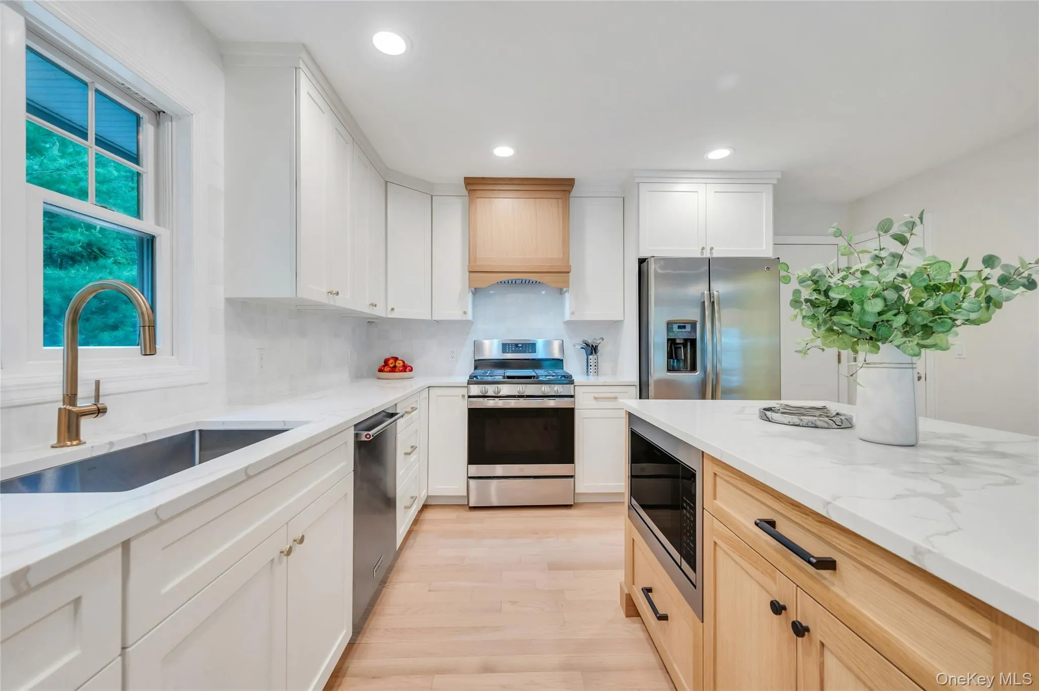 117 Montauk Boulevard, East Hampton, NY, 4 Bedrooms Bedrooms, 6 Rooms Rooms,3 BathroomsBathrooms,Residential,For Rent,Montauk,0,1049240 117 Montauk Boulevard, East Hampton, NY, 4 Bedrooms Bedrooms, 6 Rooms Rooms,3 BathroomsBathrooms,Residential,For Rent,Montauk,0,1049240