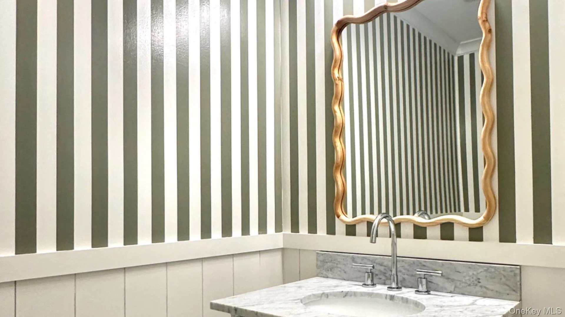 117 Montauk Boulevard, East Hampton, NY, 4 Bedrooms Bedrooms, 6 Rooms Rooms,3 BathroomsBathrooms,Residential,For Rent,Montauk,0,1049240 117 Montauk Boulevard, East Hampton, NY, 4 Bedrooms Bedrooms, 6 Rooms Rooms,3 BathroomsBathrooms,Residential,For Rent,Montauk,0,1049240