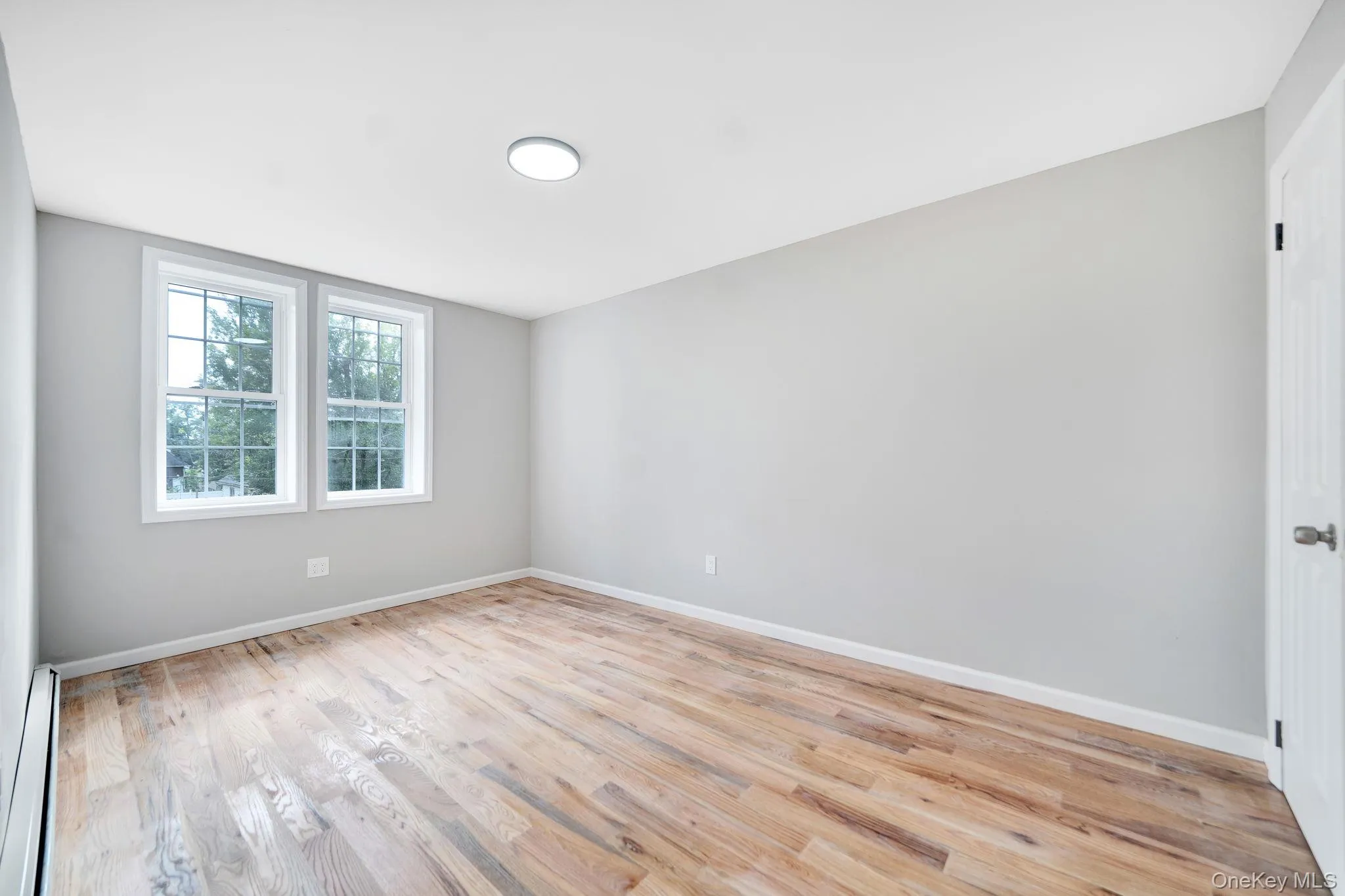 21933 Edgewood Avenue, New York, NY, 4 Bedrooms Bedrooms, ,4 BathroomsBathrooms,Residential,For Rent,Edgewood,0,1049246 21933 Edgewood Avenue, New York, NY, 4 Bedrooms Bedrooms, ,4 BathroomsBathrooms,Residential,For Rent,Edgewood,0,1049246