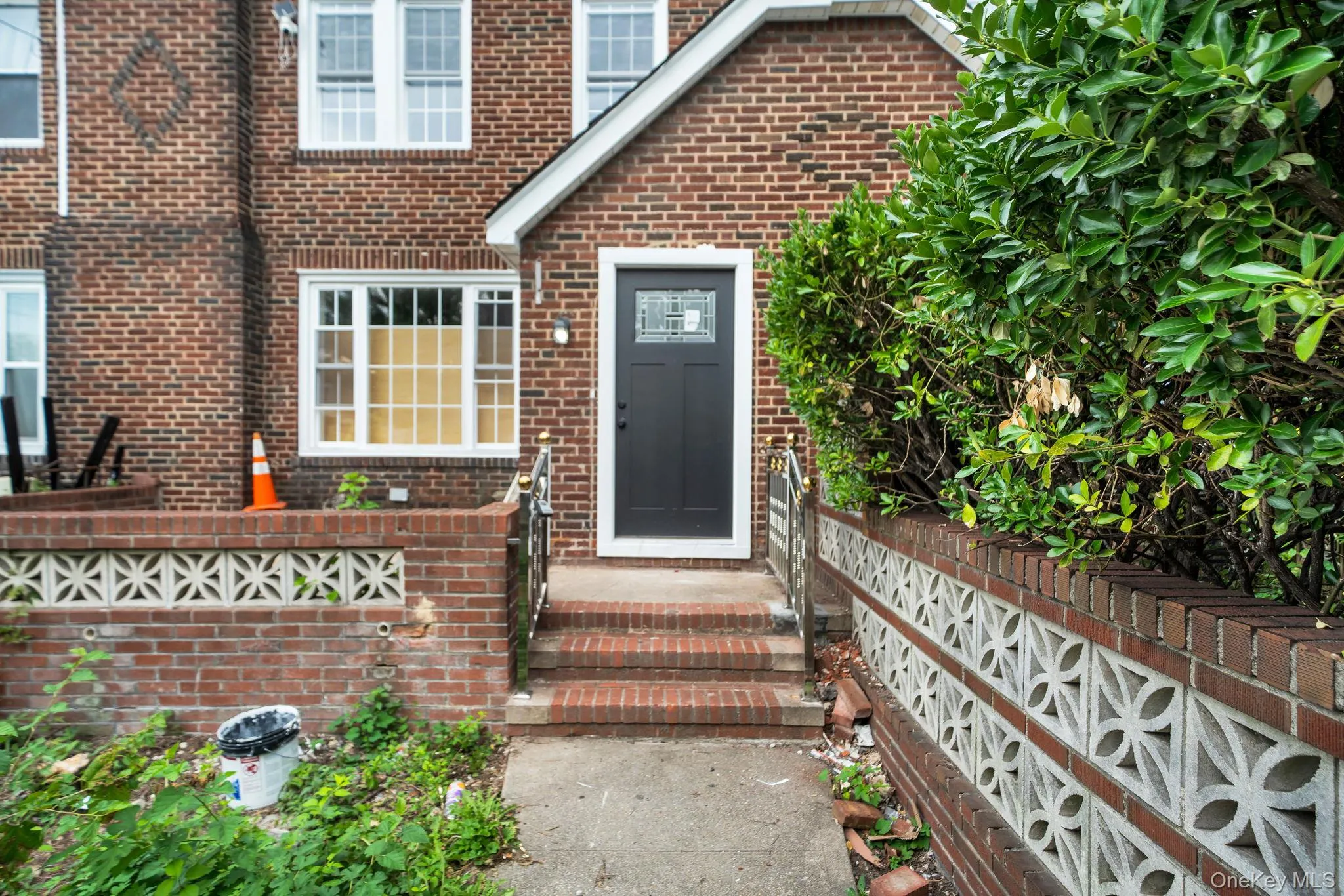 21933 Edgewood Avenue, New York, NY, 4 Bedrooms Bedrooms, ,4 BathroomsBathrooms,Residential,For Rent,Edgewood,0,1049246 21933 Edgewood Avenue, New York, NY, 4 Bedrooms Bedrooms, ,4 BathroomsBathrooms,Residential,For Rent,Edgewood,0,1049246