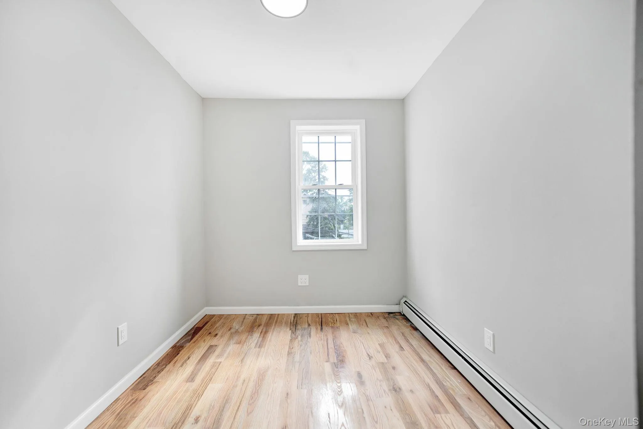 21933 Edgewood Avenue, New York, NY, 4 Bedrooms Bedrooms, ,4 BathroomsBathrooms,Residential,For Rent,Edgewood,0,1049246 21933 Edgewood Avenue, New York, NY, 4 Bedrooms Bedrooms, ,4 BathroomsBathrooms,Residential,For Rent,Edgewood,0,1049246