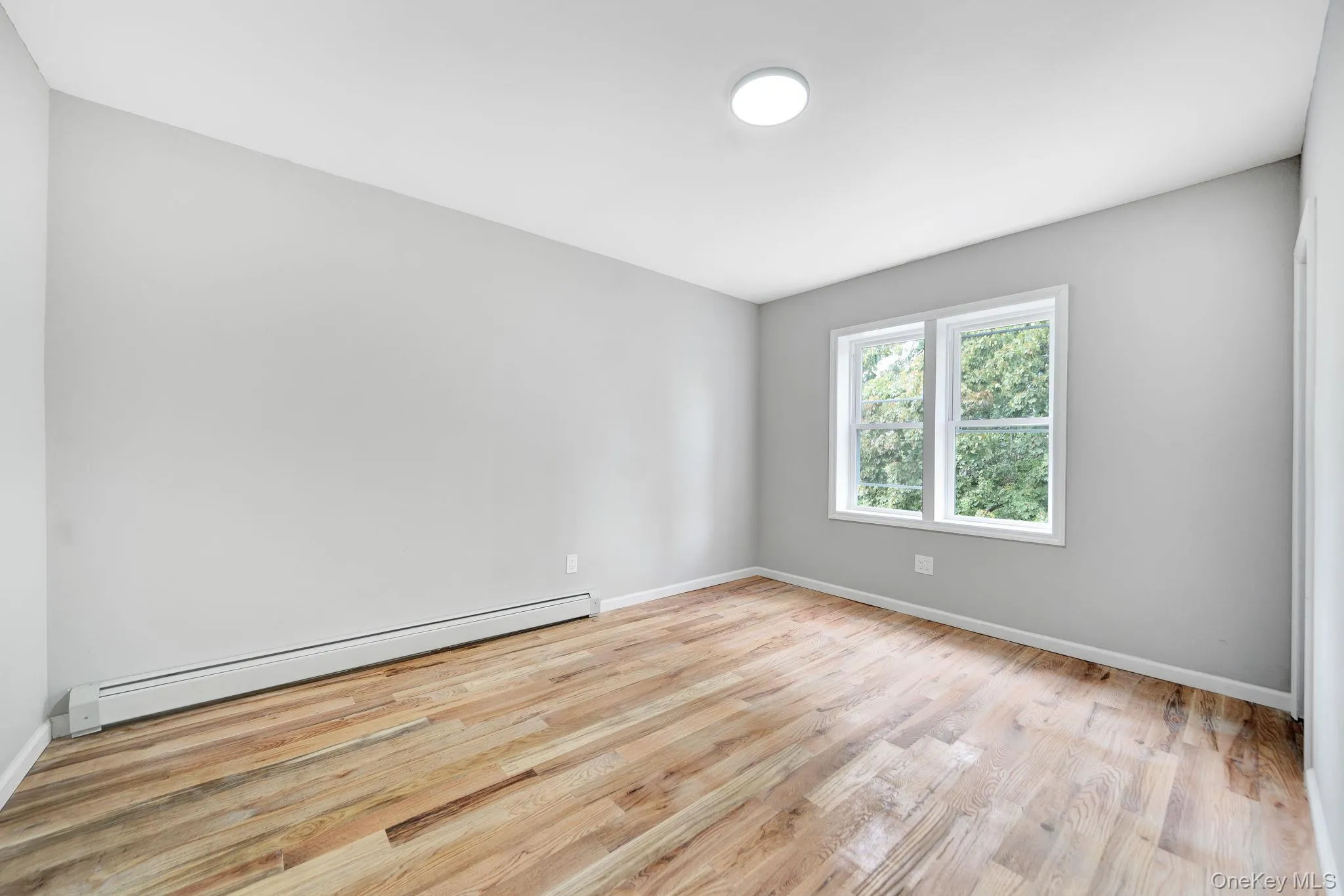 21933 Edgewood Avenue, New York, NY, 4 Bedrooms Bedrooms, ,4 BathroomsBathrooms,Residential,For Rent,Edgewood,0,1049246 21933 Edgewood Avenue, New York, NY, 4 Bedrooms Bedrooms, ,4 BathroomsBathrooms,Residential,For Rent,Edgewood,0,1049246