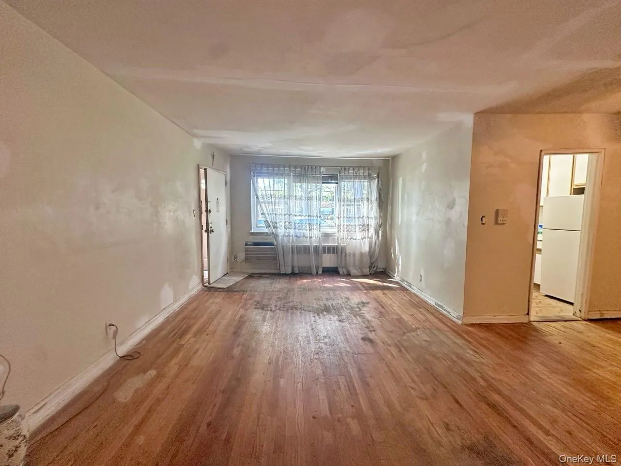 68-15 150 Street, New York, NY, 1 Bedroom Bedrooms, 4 Rooms Rooms,1 BathroomBathrooms,Residential,For Rent,150,0,1049247 68-15 150 Street, New York, NY, 1 Bedroom Bedrooms, 4 Rooms Rooms,1 BathroomBathrooms,Residential,For Rent,150,0,1049247