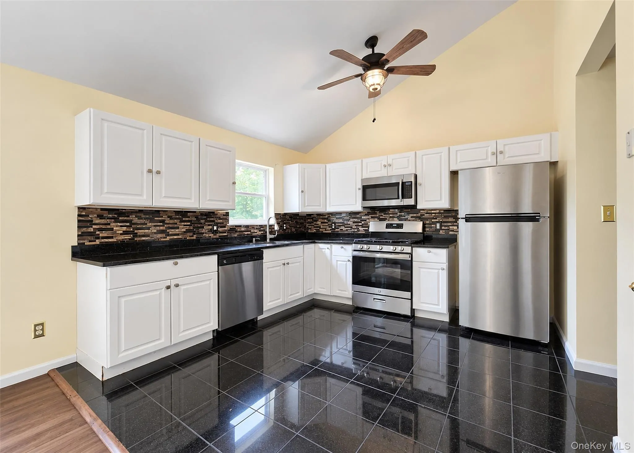 6 Gordal Lane, Brookhaven, NY, 5 Bedrooms Bedrooms, 9 Rooms Rooms,3 BathroomsBathrooms,Residential,For Rent,Gordal,0,1049249 6 Gordal Lane, Brookhaven, NY, 5 Bedrooms Bedrooms, 9 Rooms Rooms,3 BathroomsBathrooms,Residential,For Rent,Gordal,0,1049249
