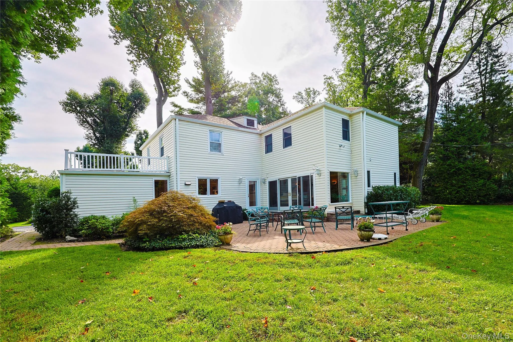 30 Old Field Lane, North Hempstead, NY, 4 Bedrooms Bedrooms, 10 Rooms Rooms,3 BathroomsBathrooms,Residential,For Rent,Old Field,0,1049250 30 Old Field Lane, North Hempstead, NY, 4 Bedrooms Bedrooms, 10 Rooms Rooms,3 BathroomsBathrooms,Residential,For Rent,Old Field,0,1049250
