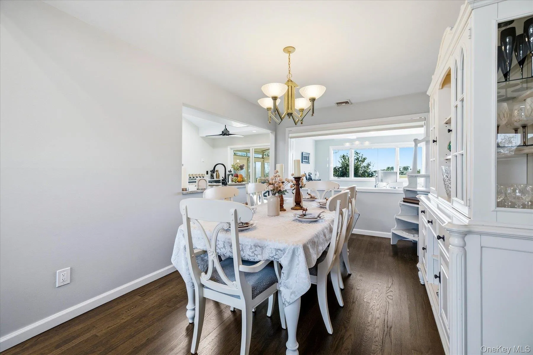 569 Links Drive, Hempstead, NY, 4 Bedrooms Bedrooms, 10 Rooms Rooms,3 BathroomsBathrooms,Residential,For Rent,Links,0,1049253 569 Links Drive, Hempstead, NY, 4 Bedrooms Bedrooms, 10 Rooms Rooms,3 BathroomsBathrooms,Residential,For Rent,Links,0,1049253