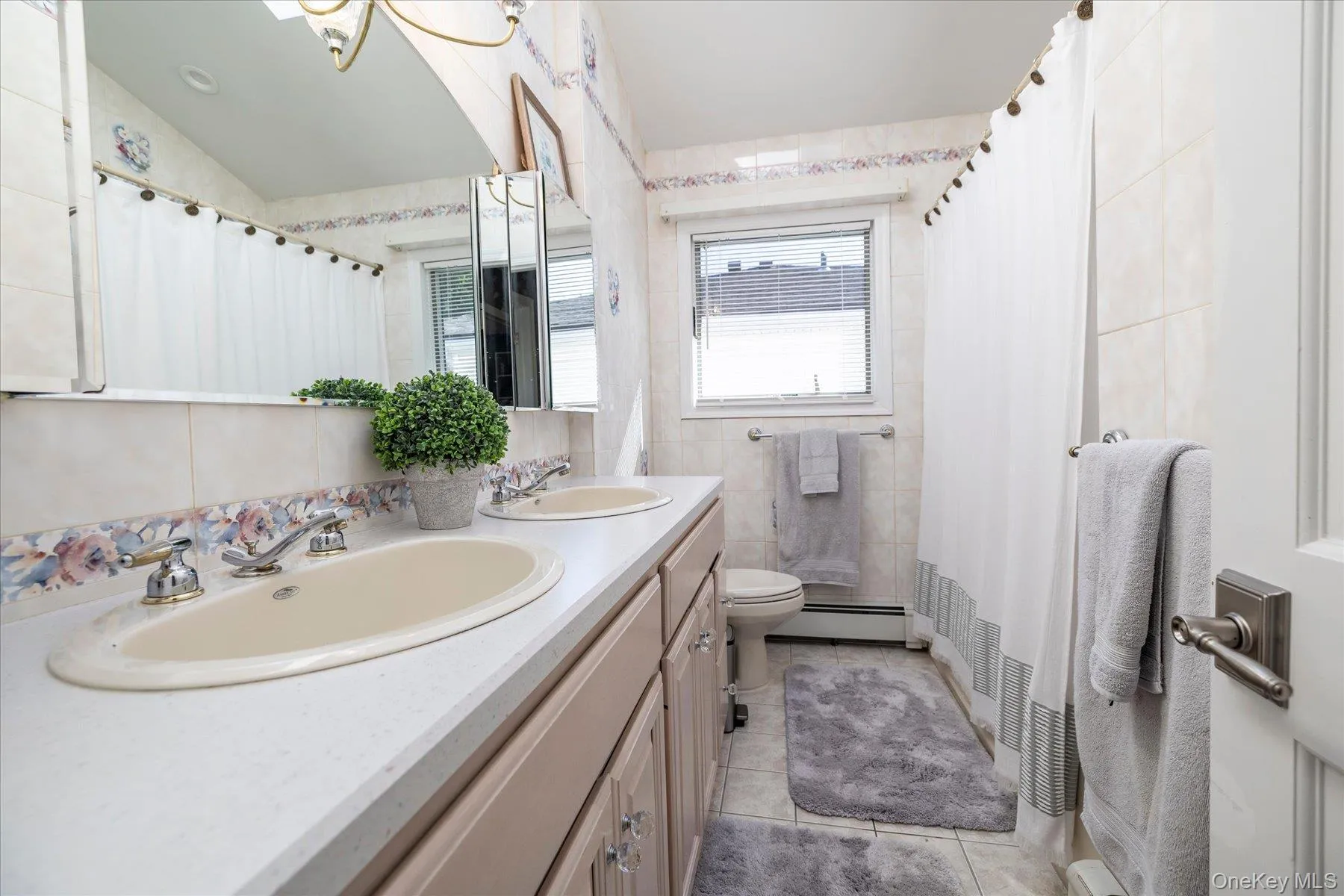 569 Links Drive, Hempstead, NY, 4 Bedrooms Bedrooms, 10 Rooms Rooms,3 BathroomsBathrooms,Residential,For Rent,Links,0,1049253 569 Links Drive, Hempstead, NY, 4 Bedrooms Bedrooms, 10 Rooms Rooms,3 BathroomsBathrooms,Residential,For Rent,Links,0,1049253