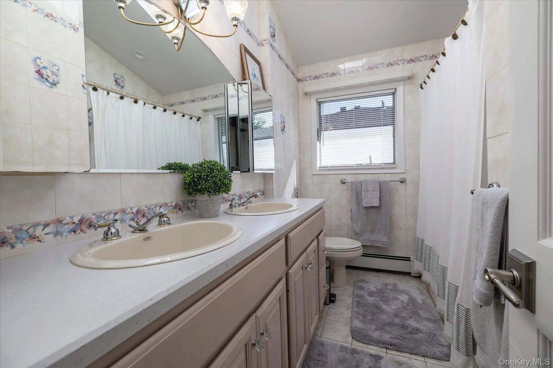 569 Links Drive, Hempstead, NY, 4 Bedrooms Bedrooms, 10 Rooms Rooms,3 BathroomsBathrooms,Residential,For Rent,Links,0,1049253 569 Links Drive, Hempstead, NY, 4 Bedrooms Bedrooms, 10 Rooms Rooms,3 BathroomsBathrooms,Residential,For Rent,Links,0,1049253