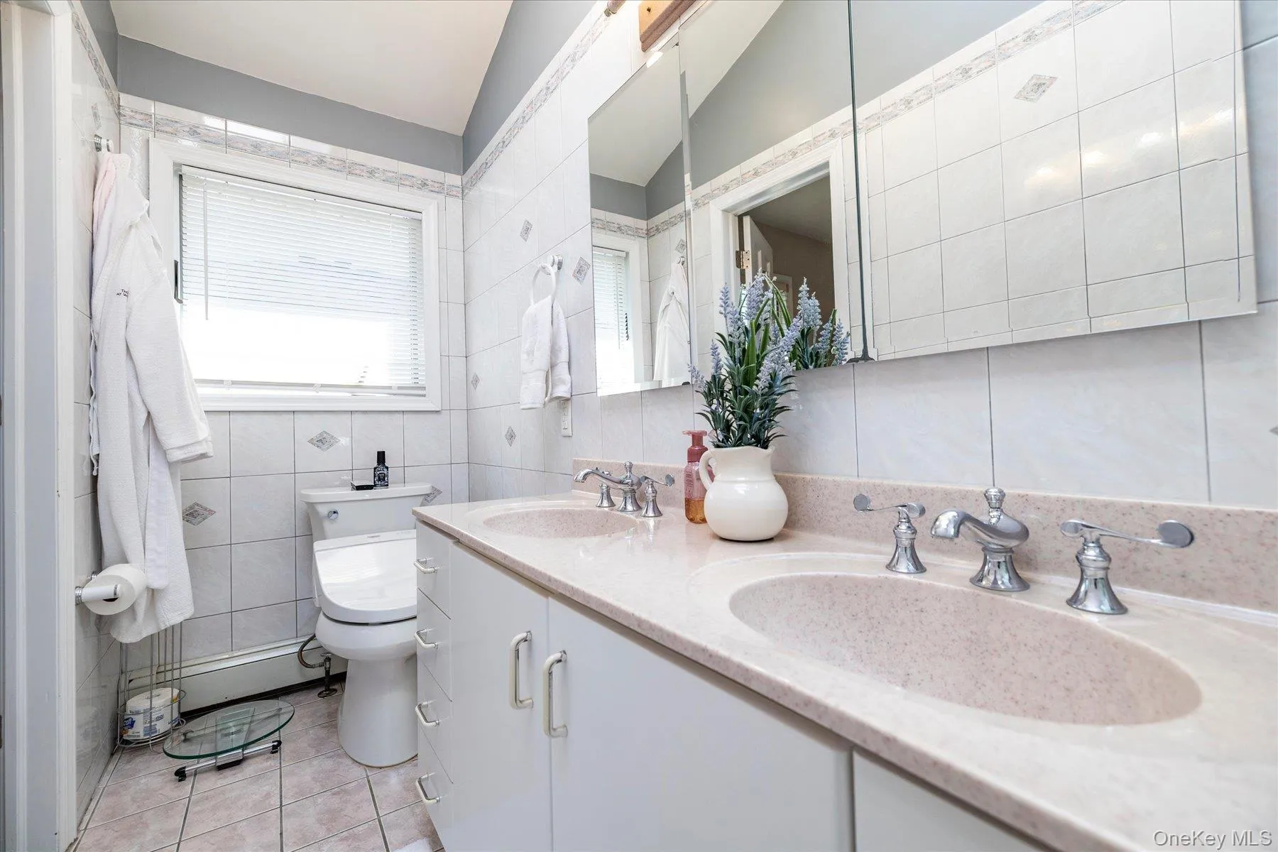 569 Links Drive, Hempstead, NY, 4 Bedrooms Bedrooms, 10 Rooms Rooms,3 BathroomsBathrooms,Residential,For Rent,Links,0,1049253 569 Links Drive, Hempstead, NY, 4 Bedrooms Bedrooms, 10 Rooms Rooms,3 BathroomsBathrooms,Residential,For Rent,Links,0,1049253