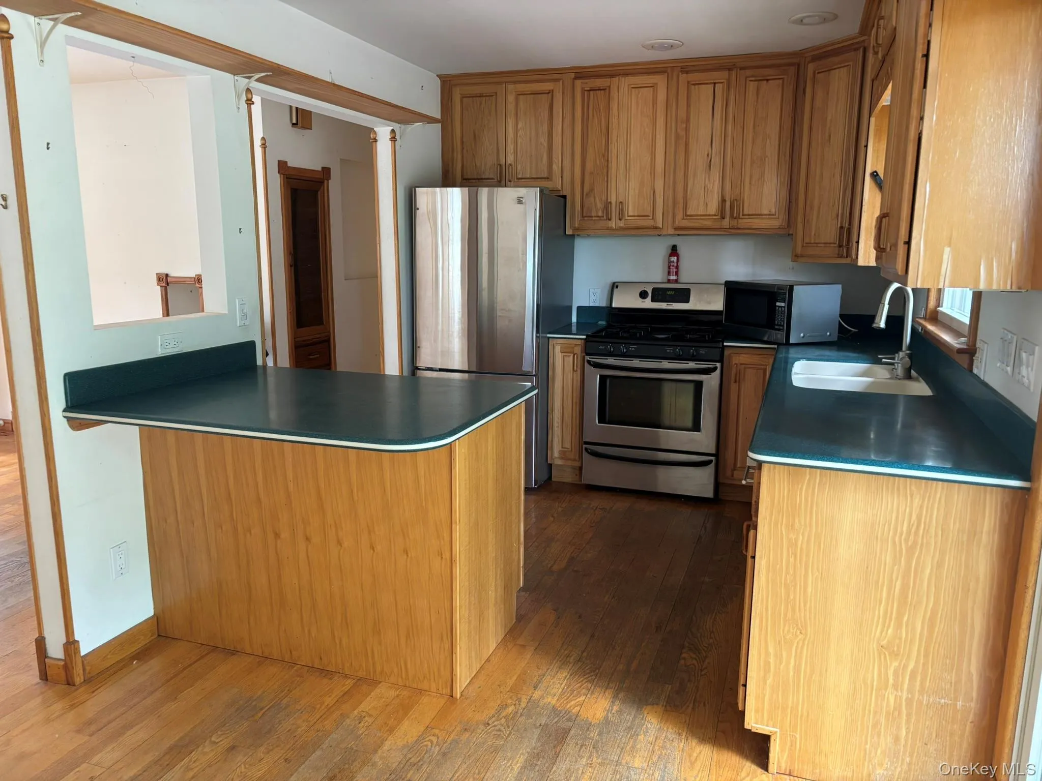 219 Shafter Street, Islip, NY, 3 Bedrooms Bedrooms, 6 Rooms Rooms,1 BathroomBathrooms,Residential,For Rent,Shafter,0,1049259 219 Shafter Street, Islip, NY, 3 Bedrooms Bedrooms, 6 Rooms Rooms,1 BathroomBathrooms,Residential,For Rent,Shafter,0,1049259