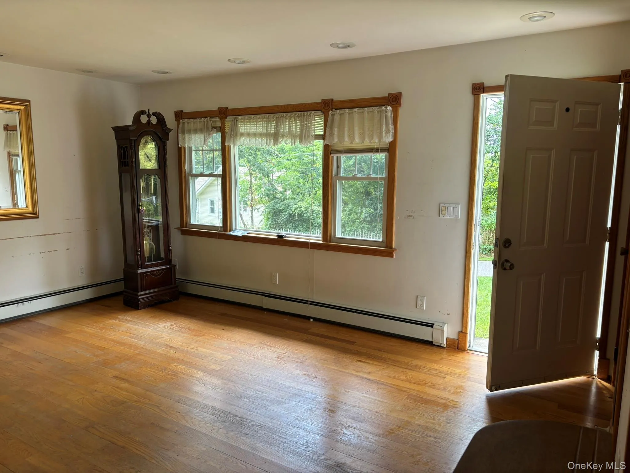 219 Shafter Street, Islip, NY, 3 Bedrooms Bedrooms, 6 Rooms Rooms,1 BathroomBathrooms,Residential,For Rent,Shafter,0,1049259 219 Shafter Street, Islip, NY, 3 Bedrooms Bedrooms, 6 Rooms Rooms,1 BathroomBathrooms,Residential,For Rent,Shafter,0,1049259