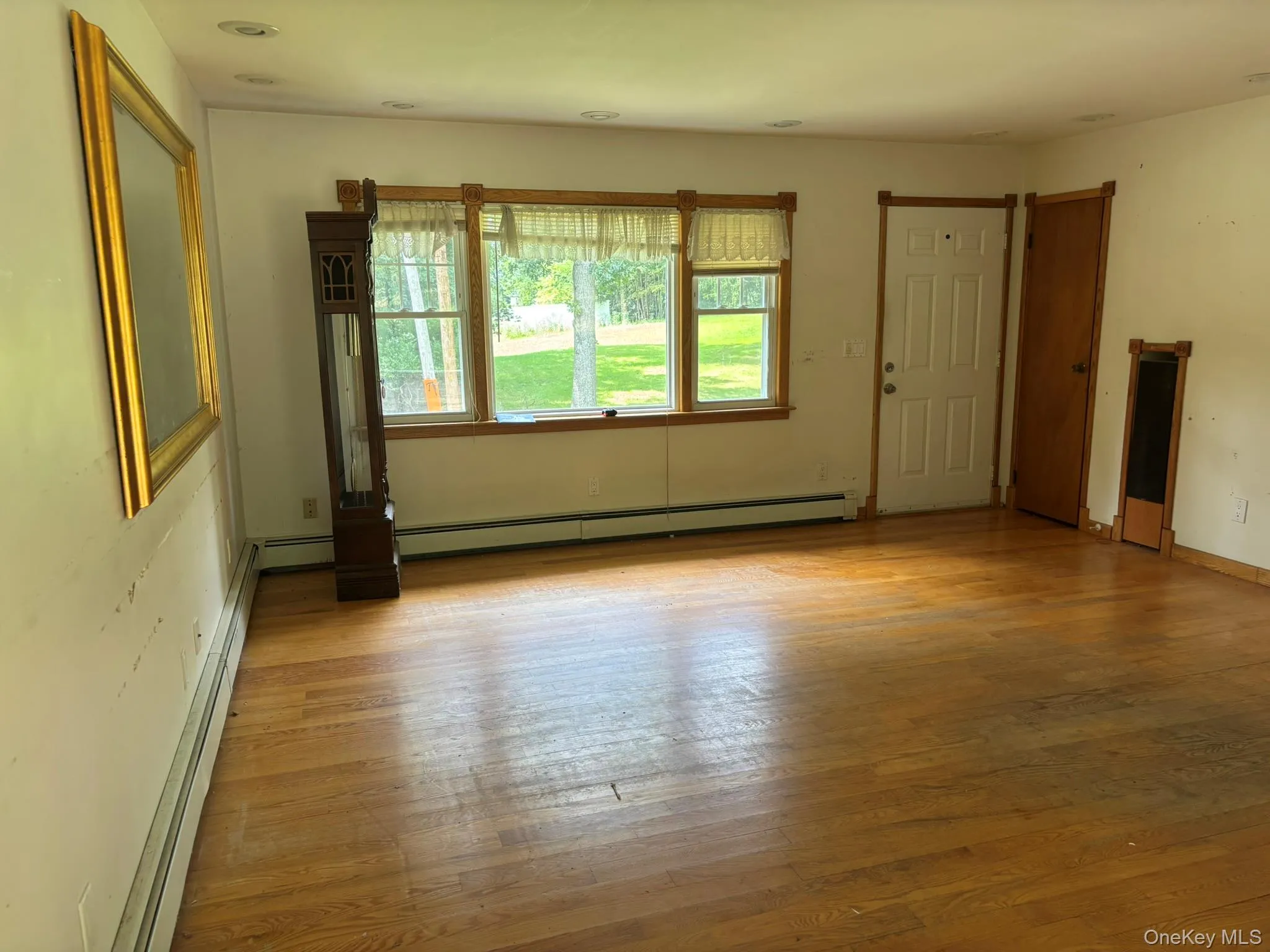 219 Shafter Street, Islip, NY, 3 Bedrooms Bedrooms, 6 Rooms Rooms,1 BathroomBathrooms,Residential,For Rent,Shafter,0,1049259 219 Shafter Street, Islip, NY, 3 Bedrooms Bedrooms, 6 Rooms Rooms,1 BathroomBathrooms,Residential,For Rent,Shafter,0,1049259