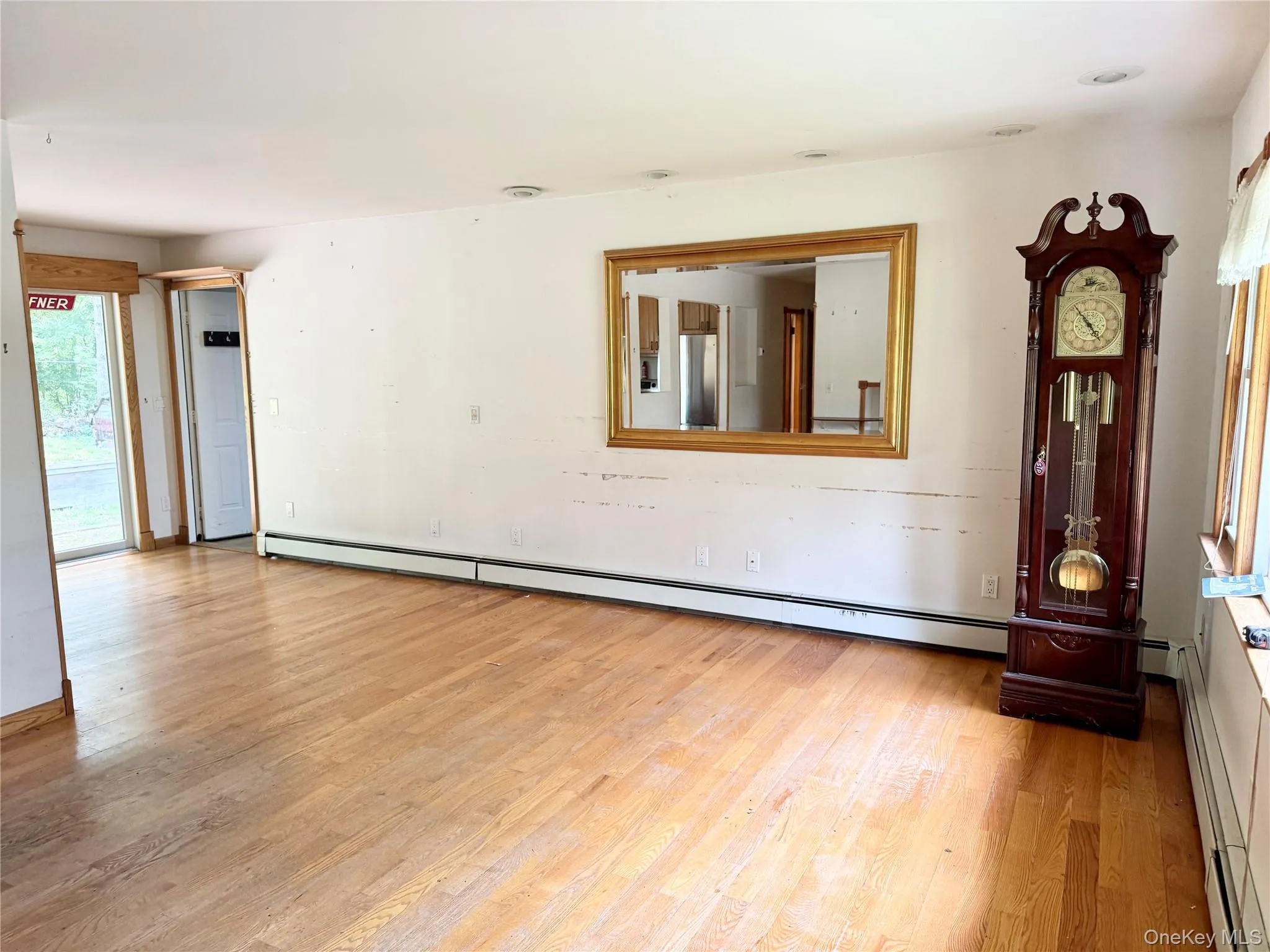 219 Shafter Street, Islip, NY, 3 Bedrooms Bedrooms, 6 Rooms Rooms,1 BathroomBathrooms,Residential,For Rent,Shafter,0,1049259 219 Shafter Street, Islip, NY, 3 Bedrooms Bedrooms, 6 Rooms Rooms,1 BathroomBathrooms,Residential,For Rent,Shafter,0,1049259