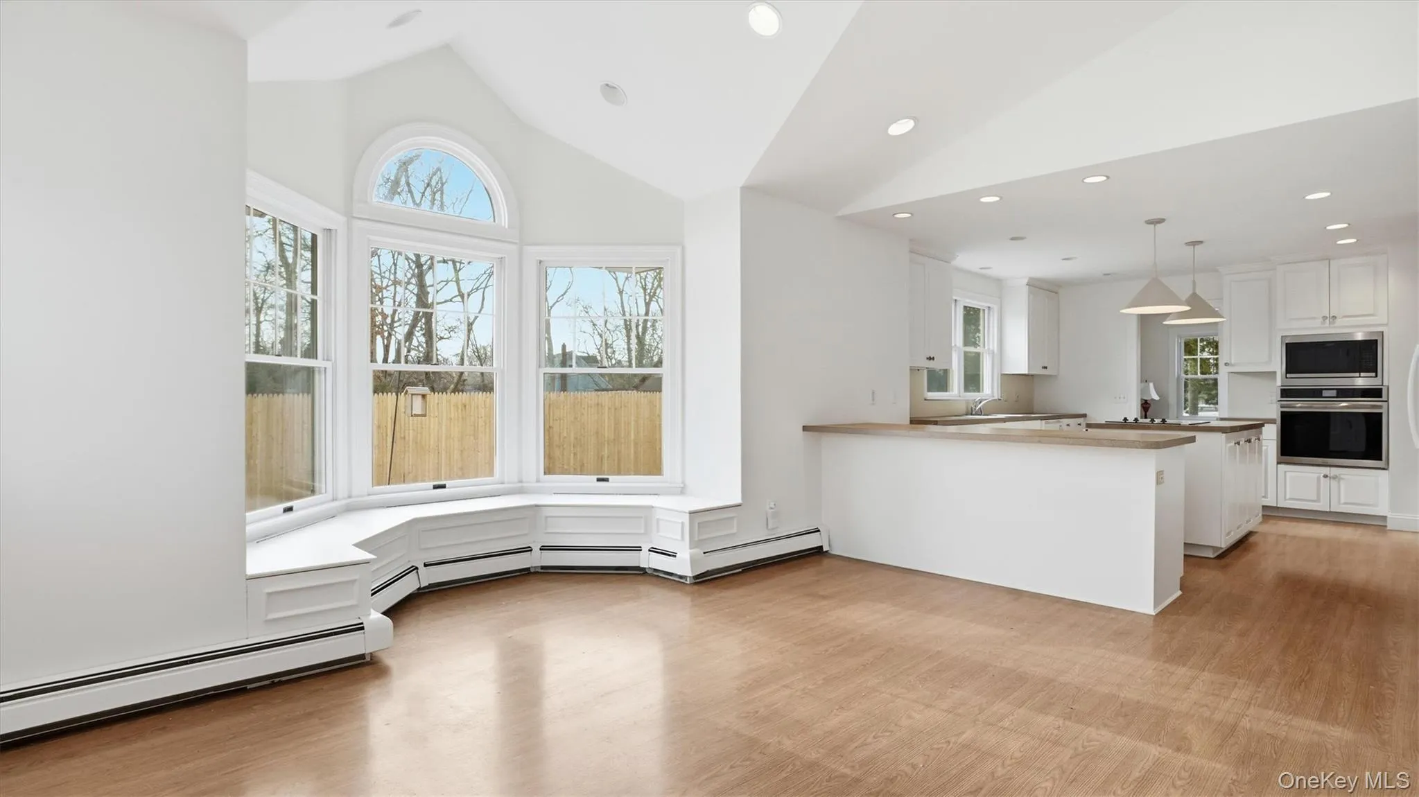 12 Summit Boulevard, Southampton, NY, 3 Bedrooms Bedrooms, 8 Rooms Rooms,2 BathroomsBathrooms,Residential Lease,For Rent,Summit,0,1049261 12 Summit Boulevard, Southampton, NY, 3 Bedrooms Bedrooms, 8 Rooms Rooms,2 BathroomsBathrooms,Residential Lease,For Rent,Summit,0,1049261