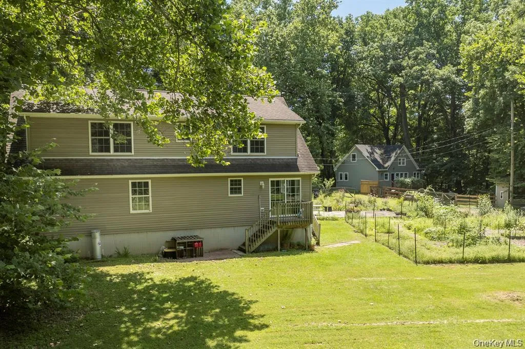 13-14 Creekside Place, Pleasant Valley, NY, 5 Bedrooms Bedrooms, 13 Rooms Rooms,4 BathroomsBathrooms,Residential,For Rent,Creekside,0,1049263 13-14 Creekside Place, Pleasant Valley, NY, 5 Bedrooms Bedrooms, 13 Rooms Rooms,4 BathroomsBathrooms,Residential,For Rent,Creekside,0,1049263