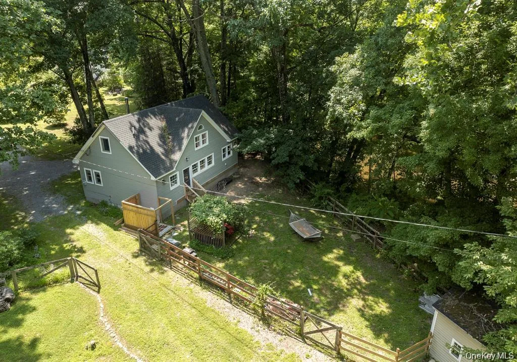 13-14 Creekside Place, Pleasant Valley, NY, 5 Bedrooms Bedrooms, 13 Rooms Rooms,4 BathroomsBathrooms,Residential,For Rent,Creekside,0,1049263 13-14 Creekside Place, Pleasant Valley, NY, 5 Bedrooms Bedrooms, 13 Rooms Rooms,4 BathroomsBathrooms,Residential,For Rent,Creekside,0,1049263