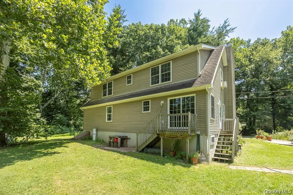 13-14 Creekside Place, Pleasant Valley, NY, 5 Bedrooms Bedrooms, 13 Rooms Rooms,4 BathroomsBathrooms,Residential,For Rent,Creekside,0,1049263 13-14 Creekside Place, Pleasant Valley, NY, 5 Bedrooms Bedrooms, 13 Rooms Rooms,4 BathroomsBathrooms,Residential,For Rent,Creekside,0,1049263
