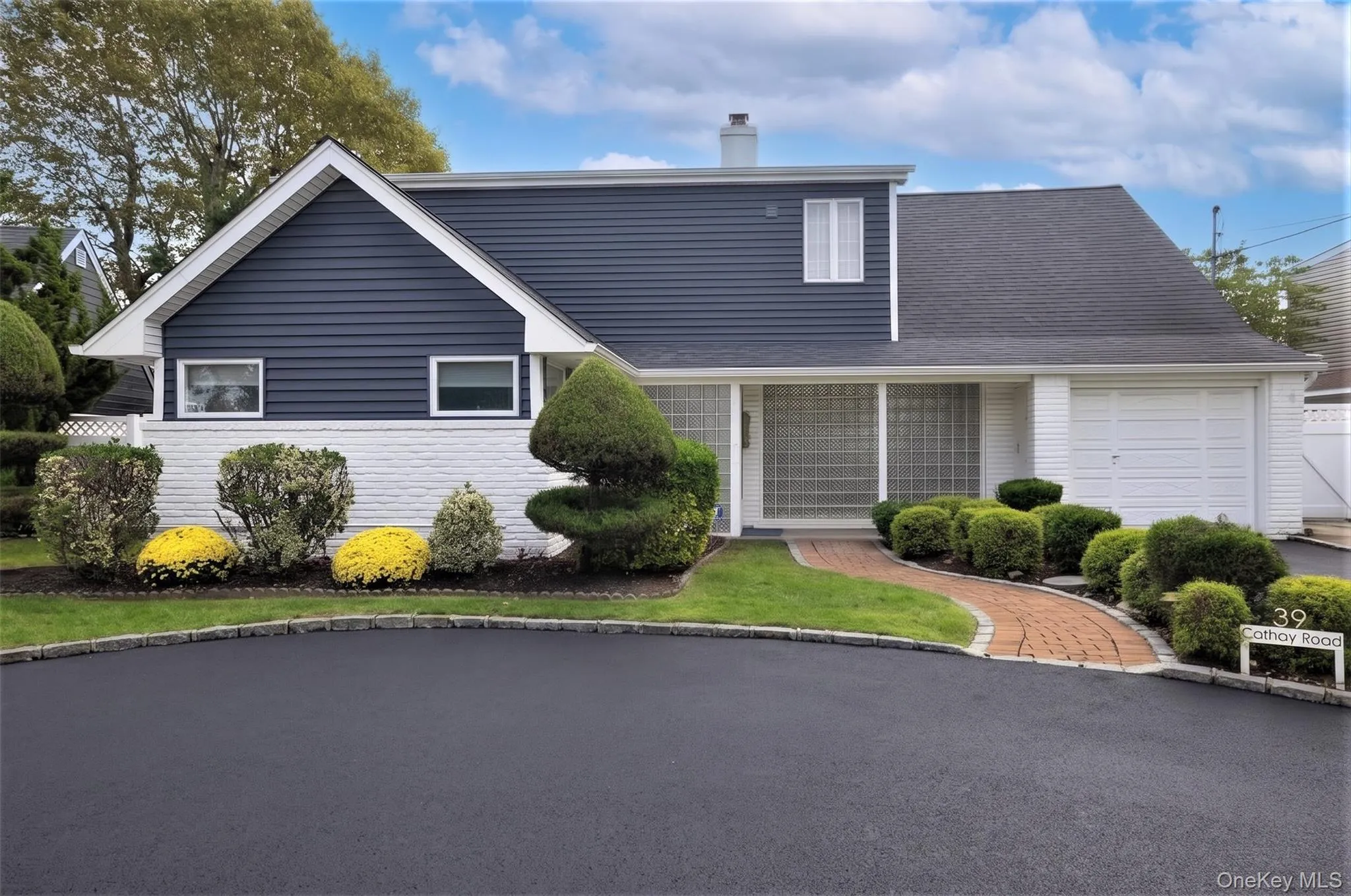 39 Cathay Road, Hempstead, NY, 4 Bedrooms Bedrooms, 7 Rooms Rooms,2 BathroomsBathrooms,Residential,For Rent,Cathay,0,1049266 39 Cathay Road, Hempstead, NY, 4 Bedrooms Bedrooms, 7 Rooms Rooms,2 BathroomsBathrooms,Residential,For Rent,Cathay,0,1049266